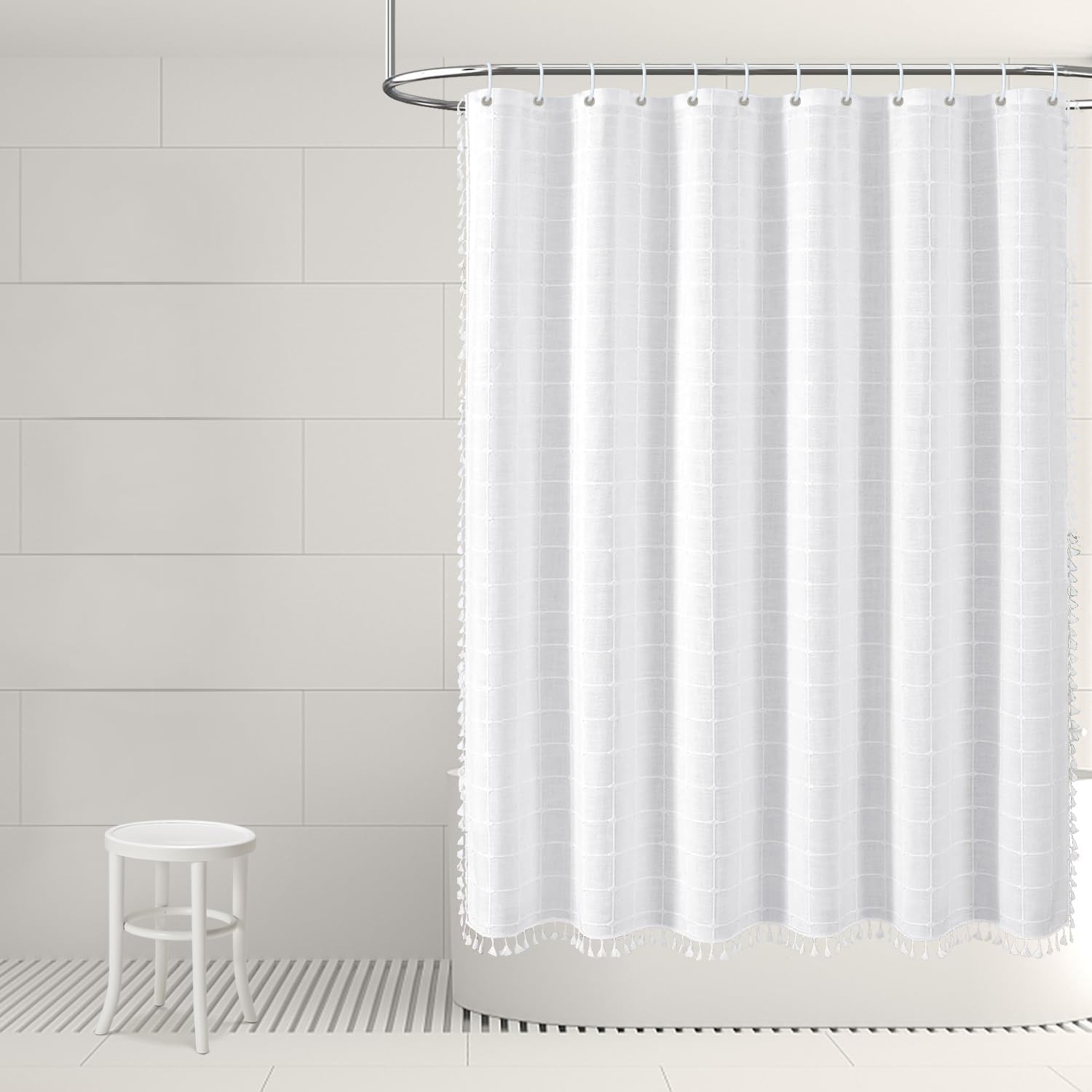 Cortina de Ducha Bohemia Tejido con Textura de Lino Cortina de baño con borlas Resistente al Agua Lavable Cortina de Ducha Estilo Bohemio rústico con Ganchos 180 x 210 cm Blanco