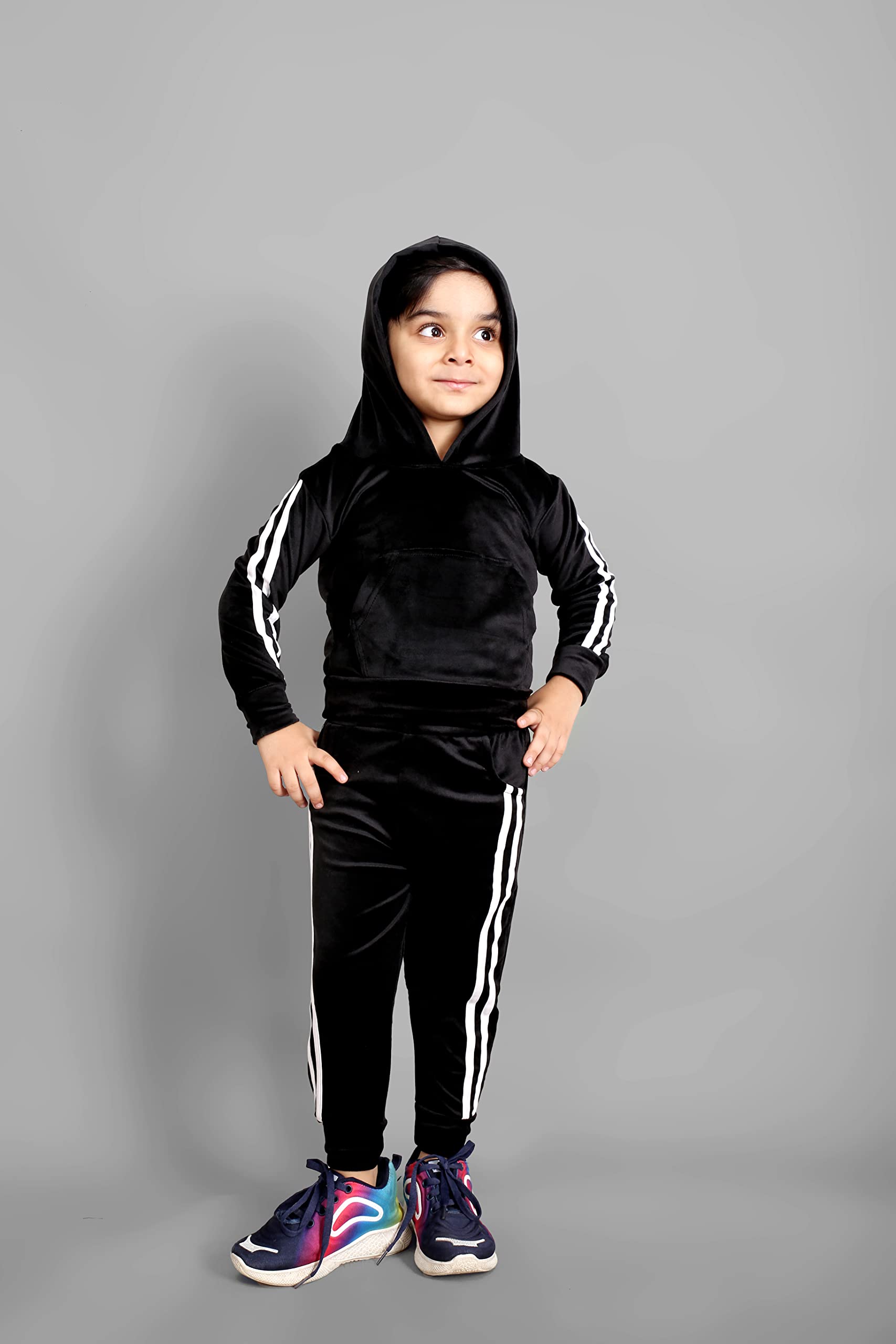Ameeha Velvet Baby Boys & Baby Girls Casual Track Suit Stylish & Regular Fit Track Suit (7 Years-8 Years, Black) 4