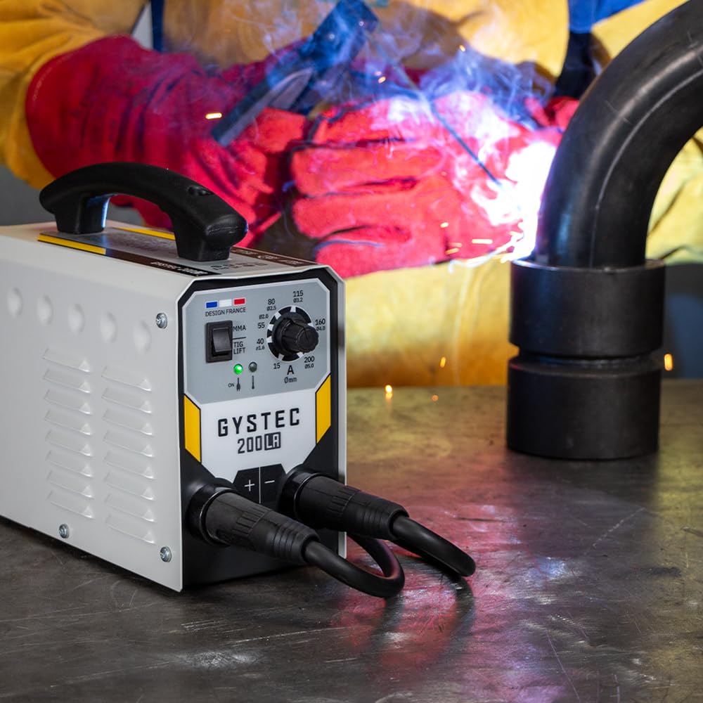 GYS, GYSTEC 200 LA, Poste à Souder à l'Électrode Enrobée 200A Monophasé 230V (MMA), TIG DC Lift, Arc Force, Antisticking, Hot Start, Avec Valise, Porte-électrode, Câble de Masse
