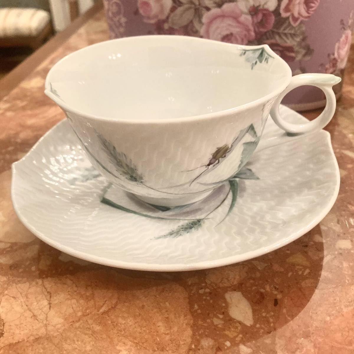 Meissen マイセン 森の声 シリーズ 波の戯れ ティーポット ティーカップ Amazon.co.jp: マイセン 波の戯れ 森の声 カップ＆ソーサー C&S ティー
