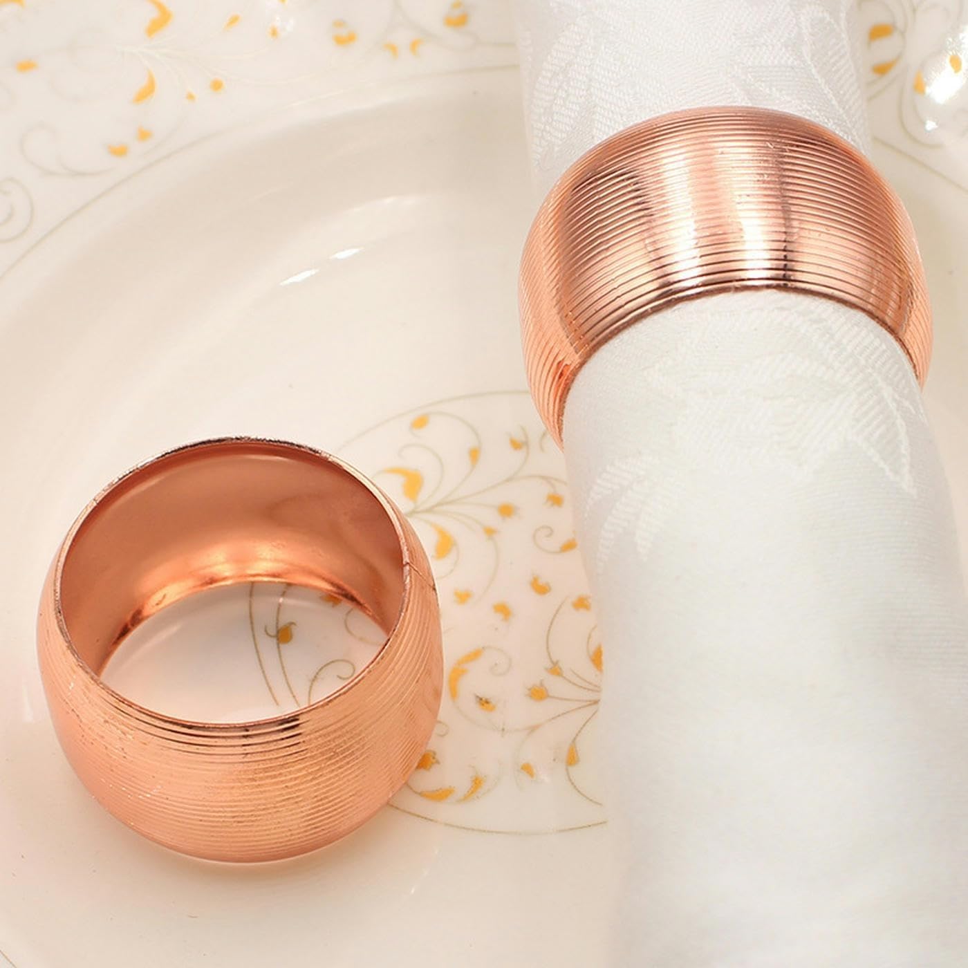 Langsam wird's Ernst. Packung mit 60 mehrfarbigen Serviettenringen for Hochzeitsbankette und Hotels(Rose Gold)