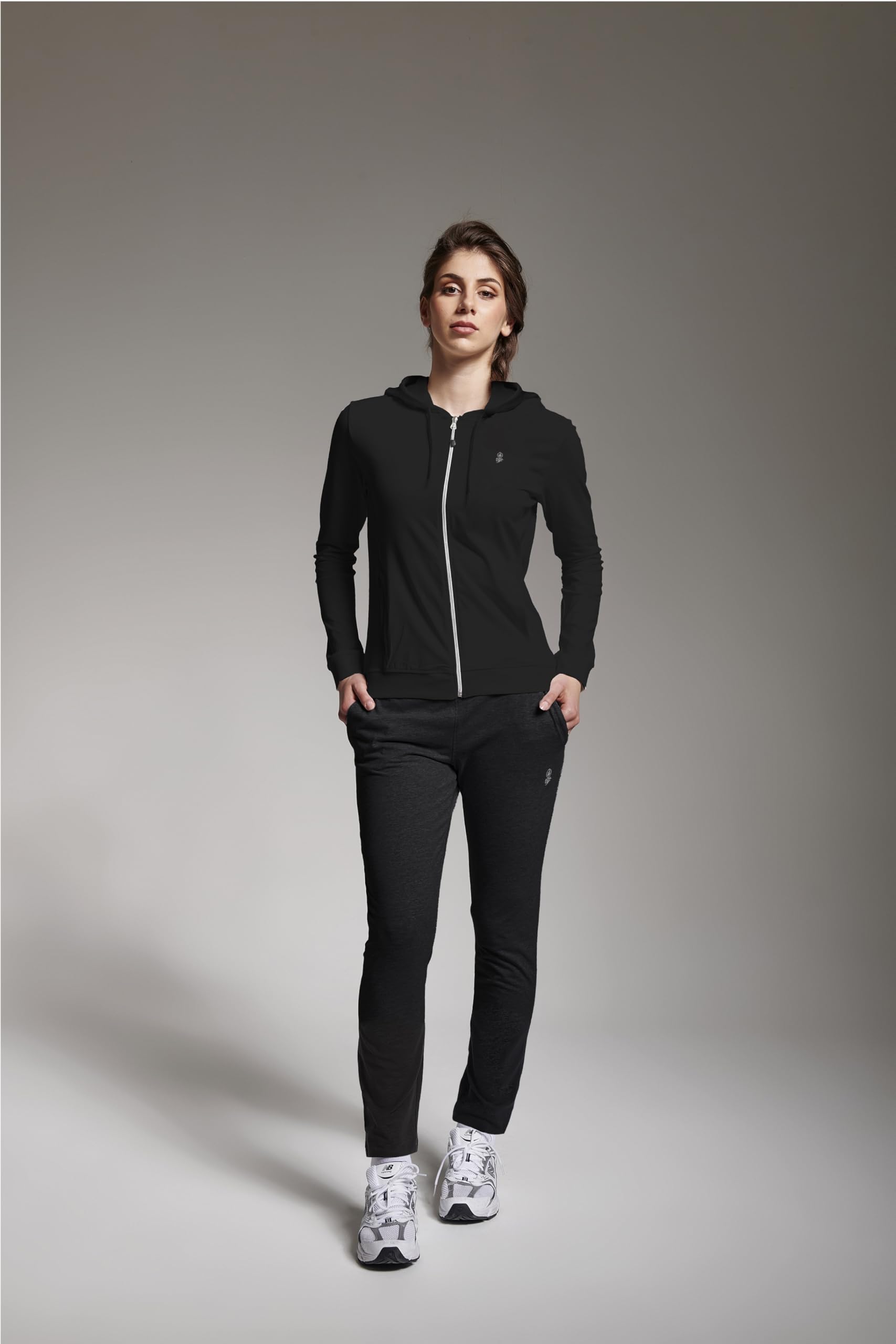 Combinaison de sport à la mode pour femme/complète avec sweat à capuche et pantalon avec poignets, noir léger, taille XL, Noir doublé, XL