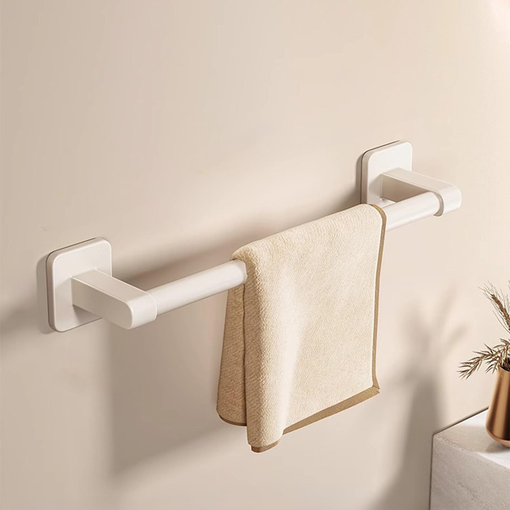 Porte serviette murale en aluminium noir avec installation sans perçage pour salle de bains