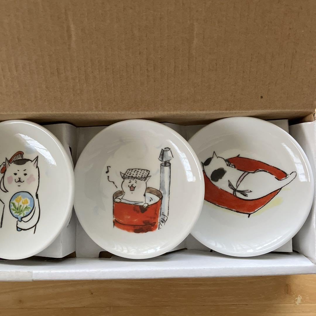きょうの猫村さん　招運豆皿 5枚セット　非売品　貴重　希少　レア　ネコ　にゃんこ Amazon.co.jp: きょうの猫村さん 招運豆皿 5枚セット 貴重 希少
