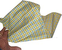 Vista 2 de MilesMagic Hyrum El fantasma encantado de Hanky Gimmick capturado en movimiento en pañuelo Magia escénica Magia de la calle para el verdadero