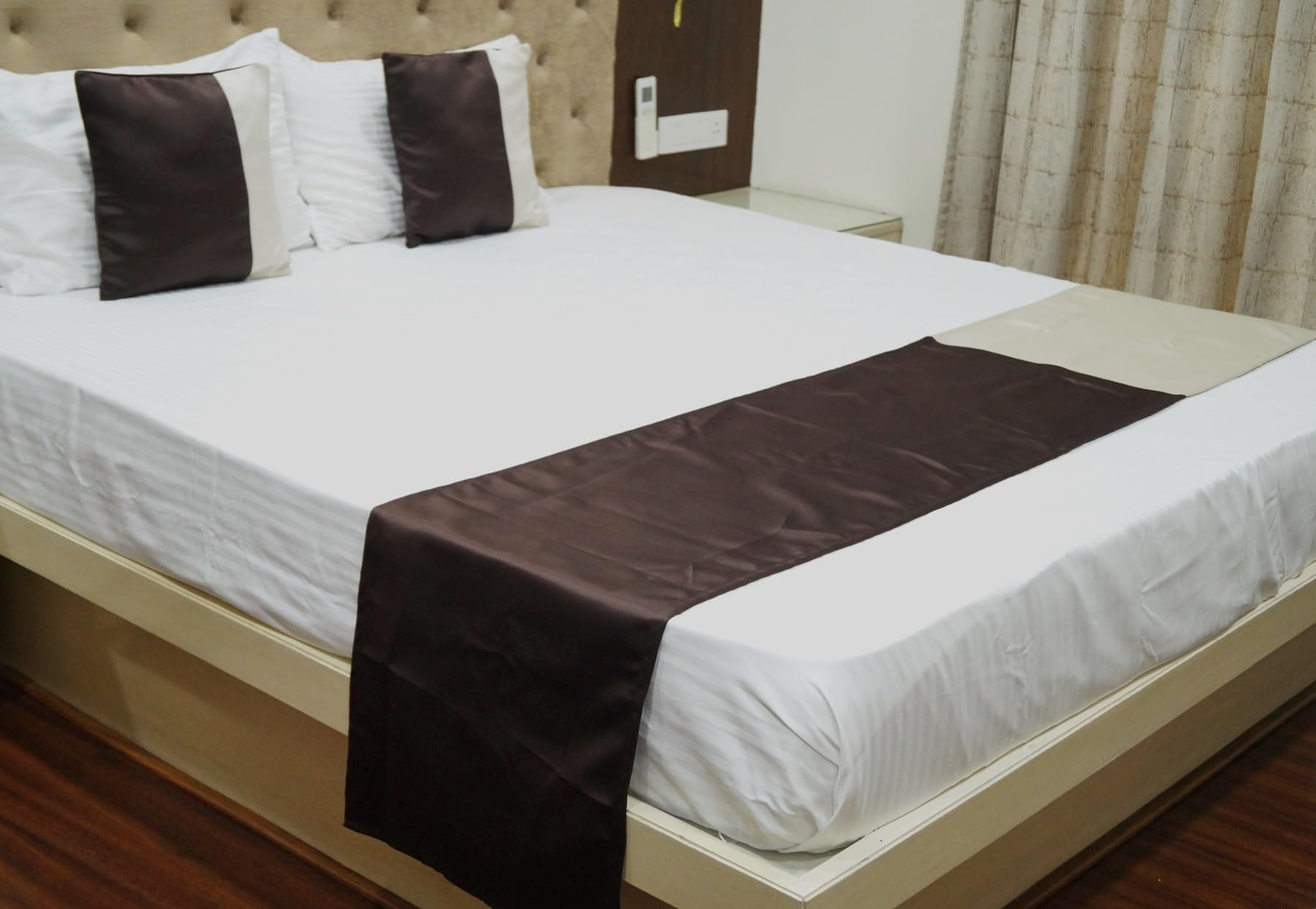 Vissage Premium Plain Double Bed Runner with 2 Cushion Covers, Brown & Light Grey-image-34