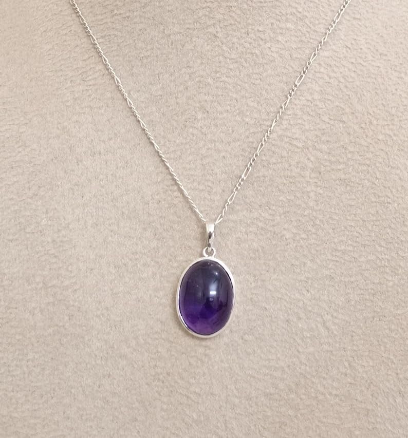 Pendentif améthyste bleue et argent 925, source de paix intérieure