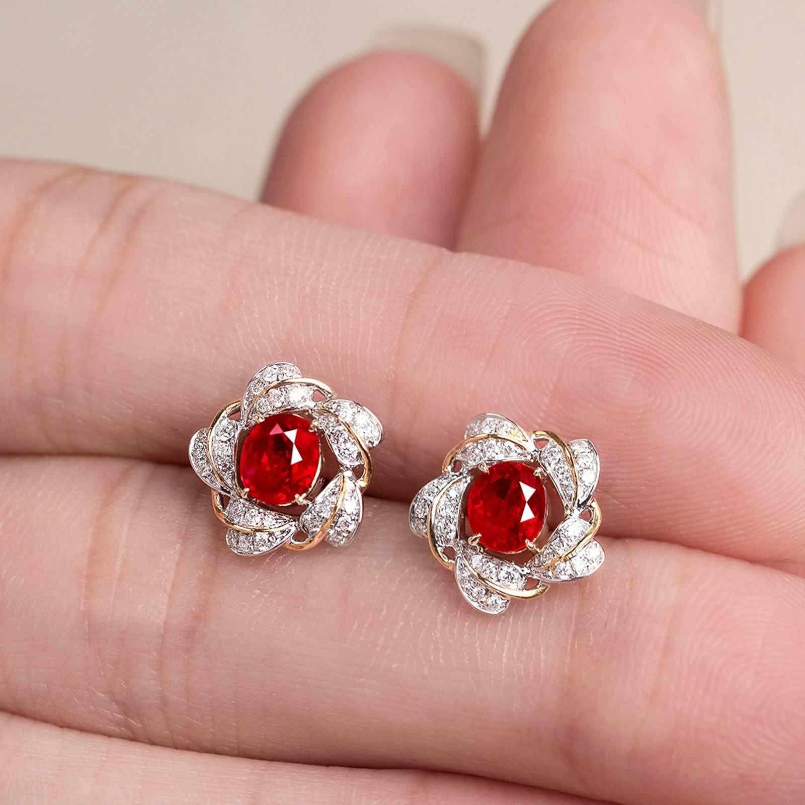 Kolczyki na sztyfcie kwiat, kolczyki damskie Cool Red gołębi krew rubina 0,78 karata 9/14/18 karatów żółte złoto z diamentem