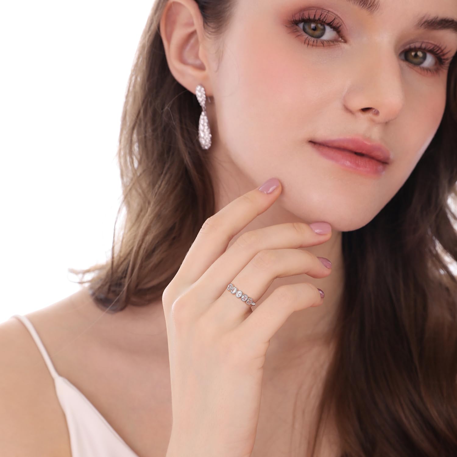 Anillo de Diamante Ovalado Meissa para Mujeres y Niñas, Anillo de Compromiso de Plata de Ley 925, Anillo de Promesa, Banda de Eternidad Apilable de Circonita Cúbica, Tamaño Ajustable 4.5-18.5