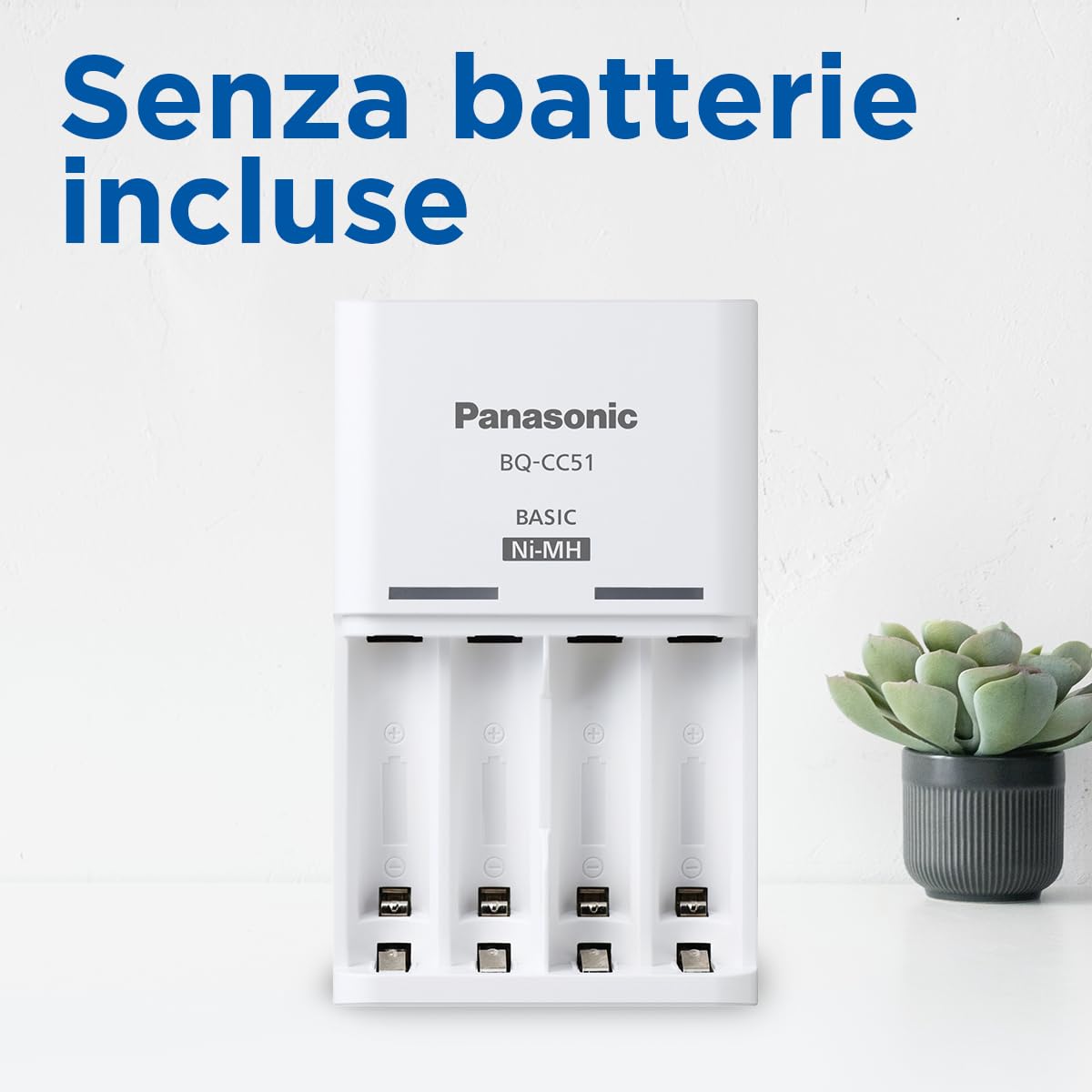 eneloop Basic Caricabatterie per 2-4 Batterie AA/AAA Ni-MH, 4 eneloop AAA con Capacità Aggiornata, 6 Funzioni di Sicurezza