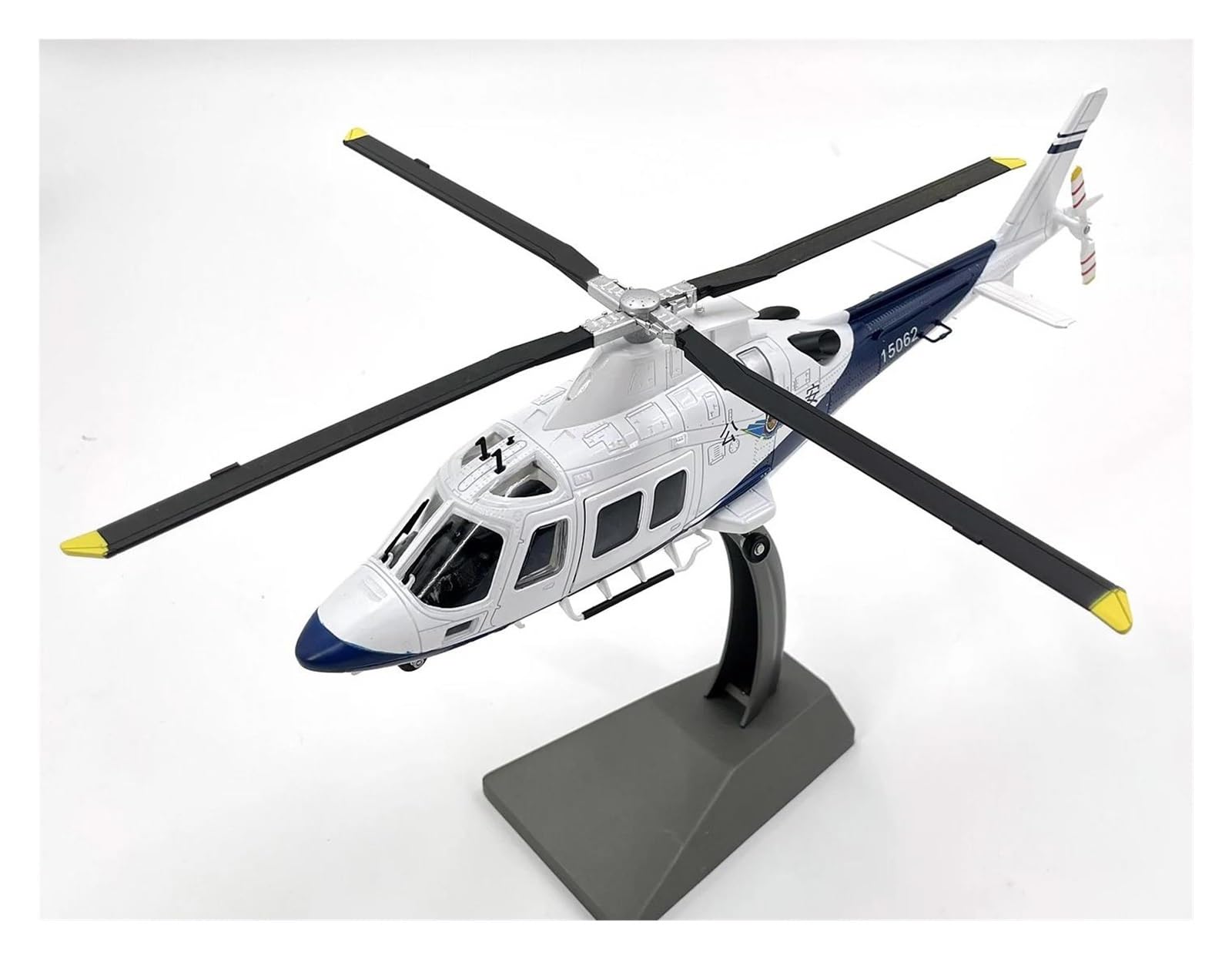 航空機・ヘリコプター AGUSTA109A Amazon | 飛行機 模型 完成品 1 32 アグスタ AW109 ヘリコプター航空