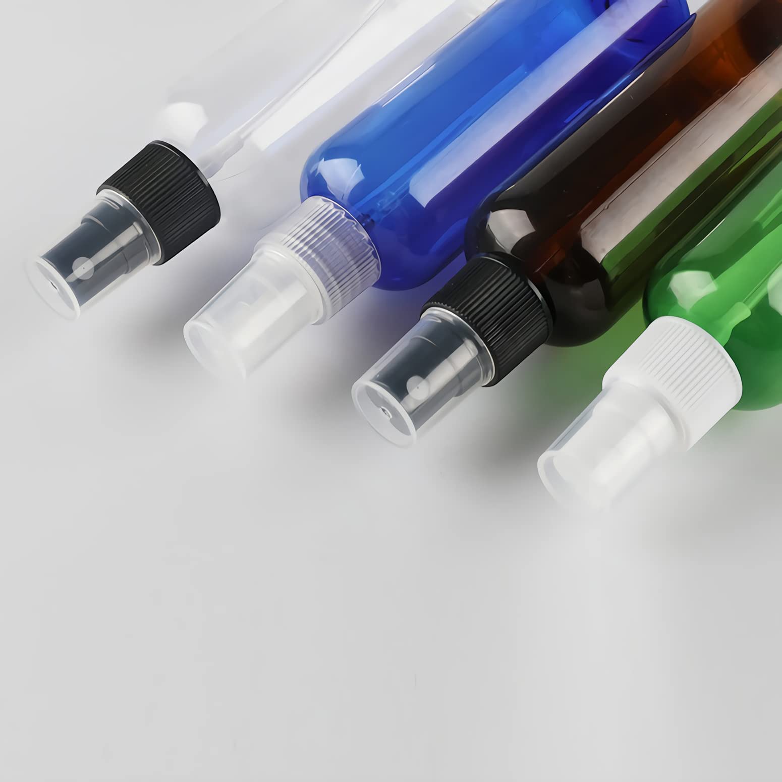 100 Piezas 100ml Transparente Recargable Botellas Con Sprayer Blanco para Limpieza Fina Botella de Spray Vacías Plástico, para Perfume Viaje Artículos de Agua Cosmético Alcohol + 1 x Embudo