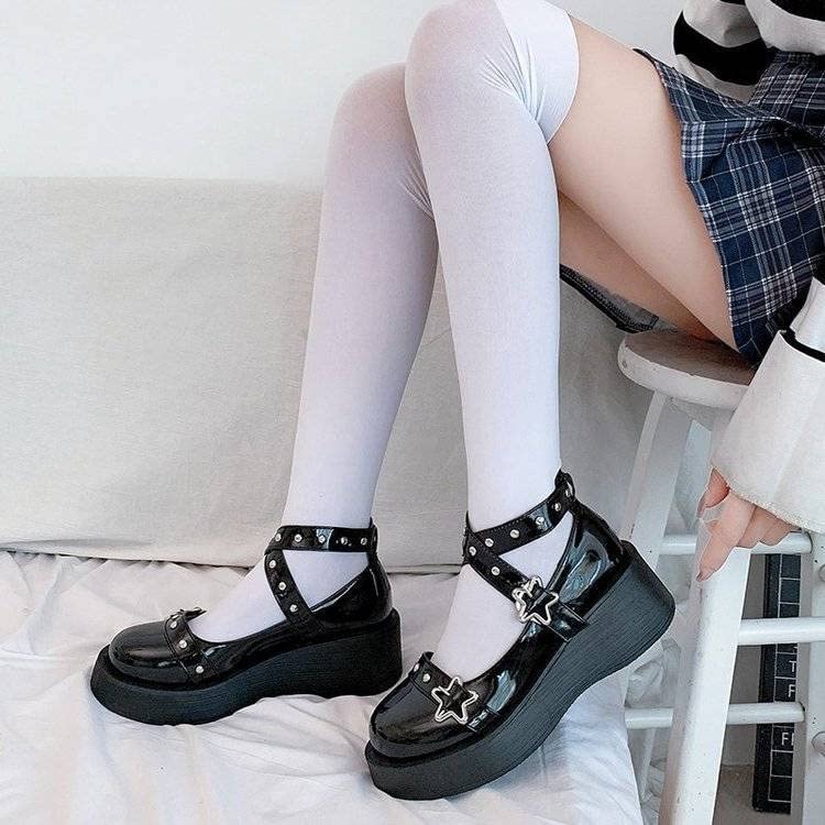Women's Mary Jane Pumps - Chunky Heel Goth Platform Lolita Shoes - Round Toe Ankle Oxfords4