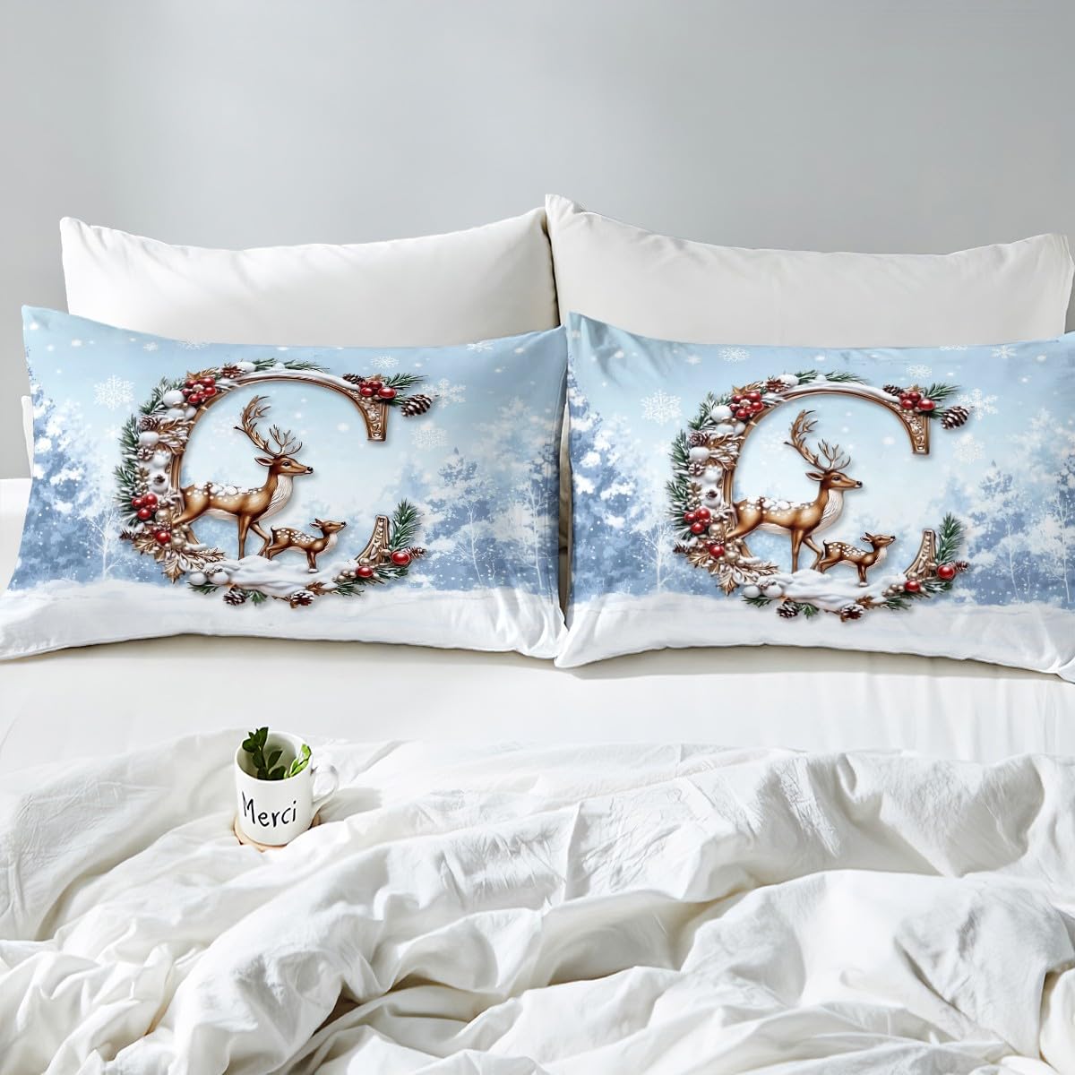 Homewish Juego de sábanas con monograma de letra C, diseño de ciervos y niñas, decoración de Navidad, juego de ropa de cama con copos de nieve, sábanas bajeras ajustables personalizadas con letras