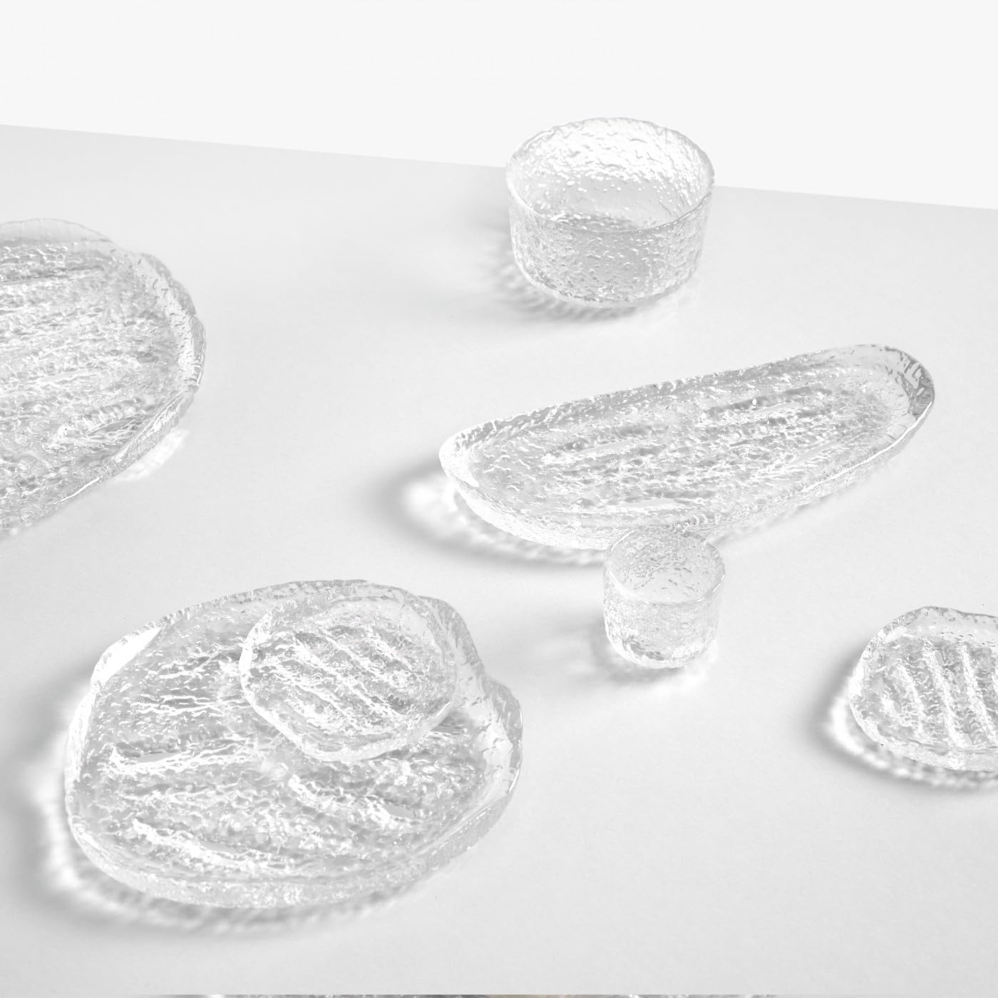 Ichendorf Milano Saladier, collection Ice, diamètre 24 cm, verre centrifugé, fini à la main