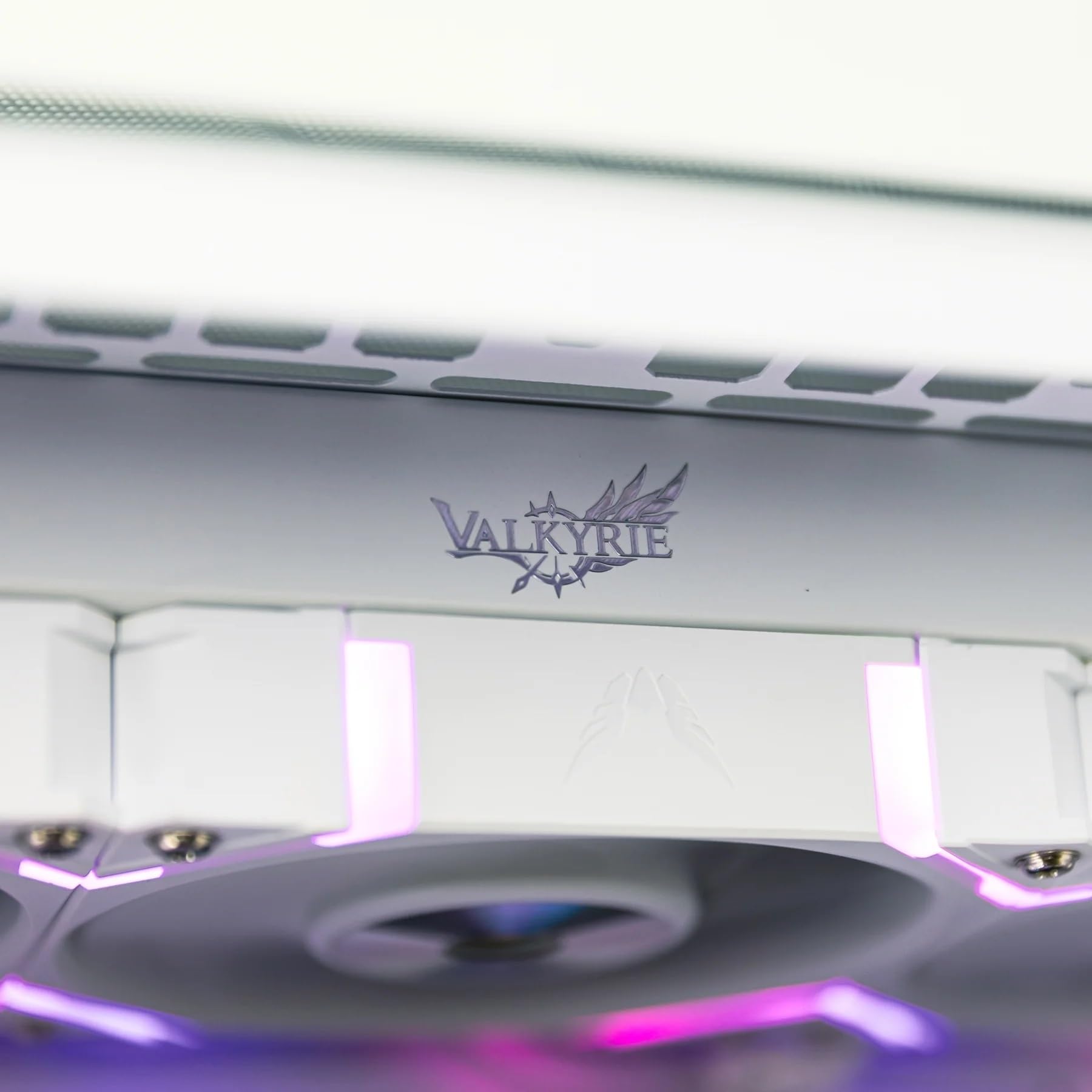 Zestaw Watercooling AIO Valkyrie Syn RGB - 240 mm (biały)