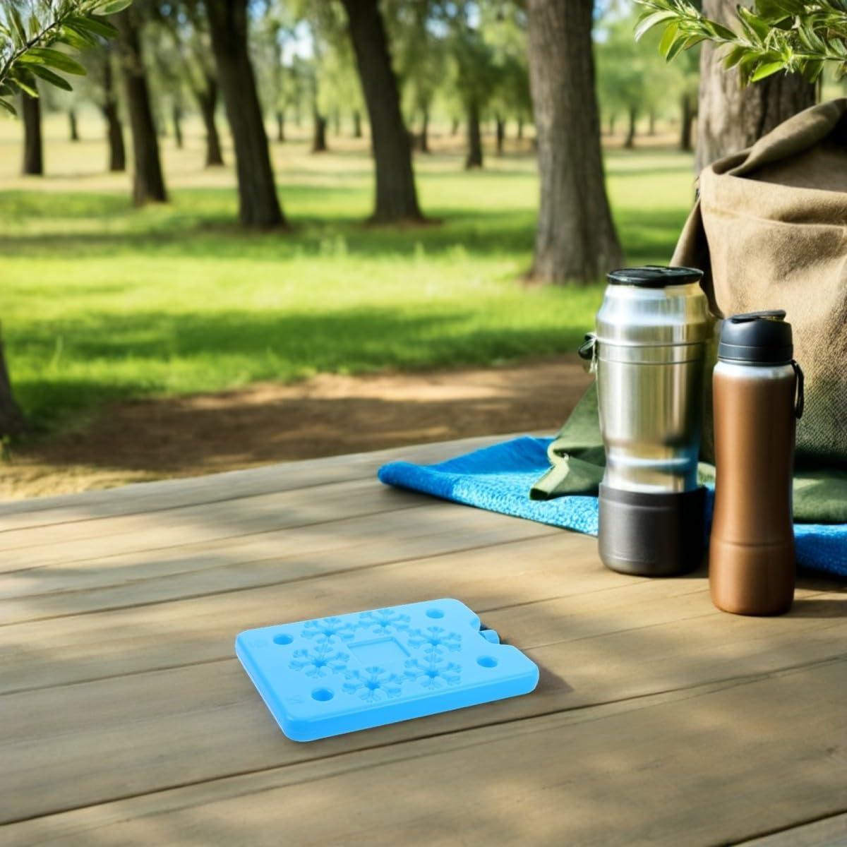 Healeved 4 Piezas Acumulador de Frío Reutilizable Extraplano para Neveras Portátiles con Agua Destilada No Tóxico para Camping y Viajes al Aire
