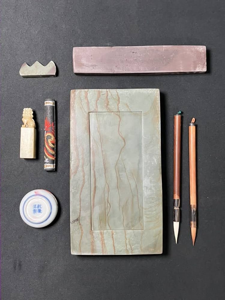 銅 細工 レリーフ三足龍鳳筆筒 筆置 筆棚 書道具 文房具工芸品美術品 置物 銅 細工 レリーフ三足龍鳳筆筒 筆置 筆棚 書道具 文房具工芸品