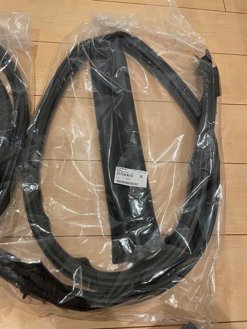 インプレッサGC8 スバル純正ルーフウェザーストリップトランクウェザーストリップ インプレッサGC8 スバル純正ルーフウェザーストリップトランクウェザー