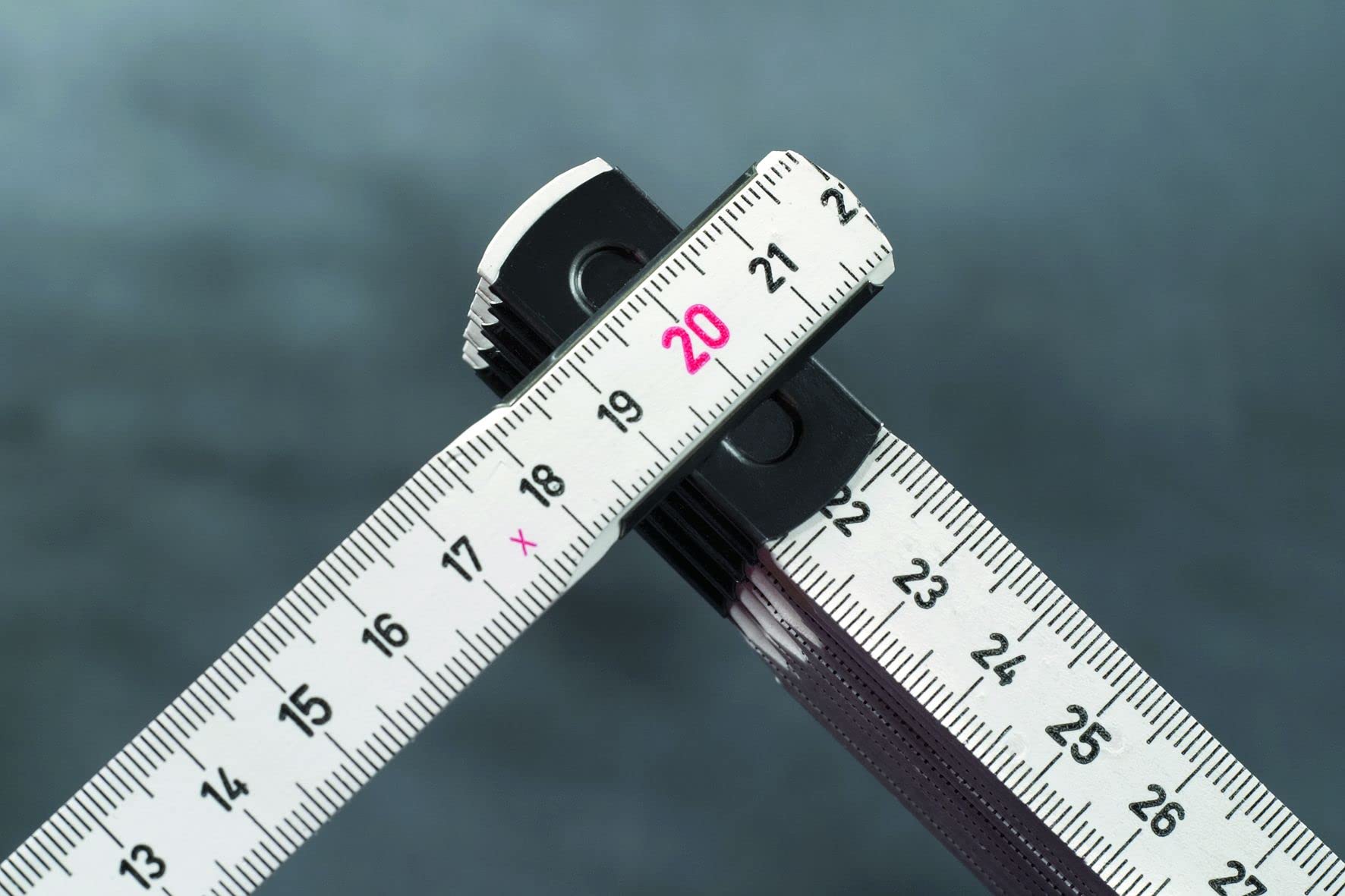 Hultafors Gliedermaßstab (Länge 2 Meter, aus Buchenholz, verdeckte Gliederverbindung, Farbe Weiß) 480260