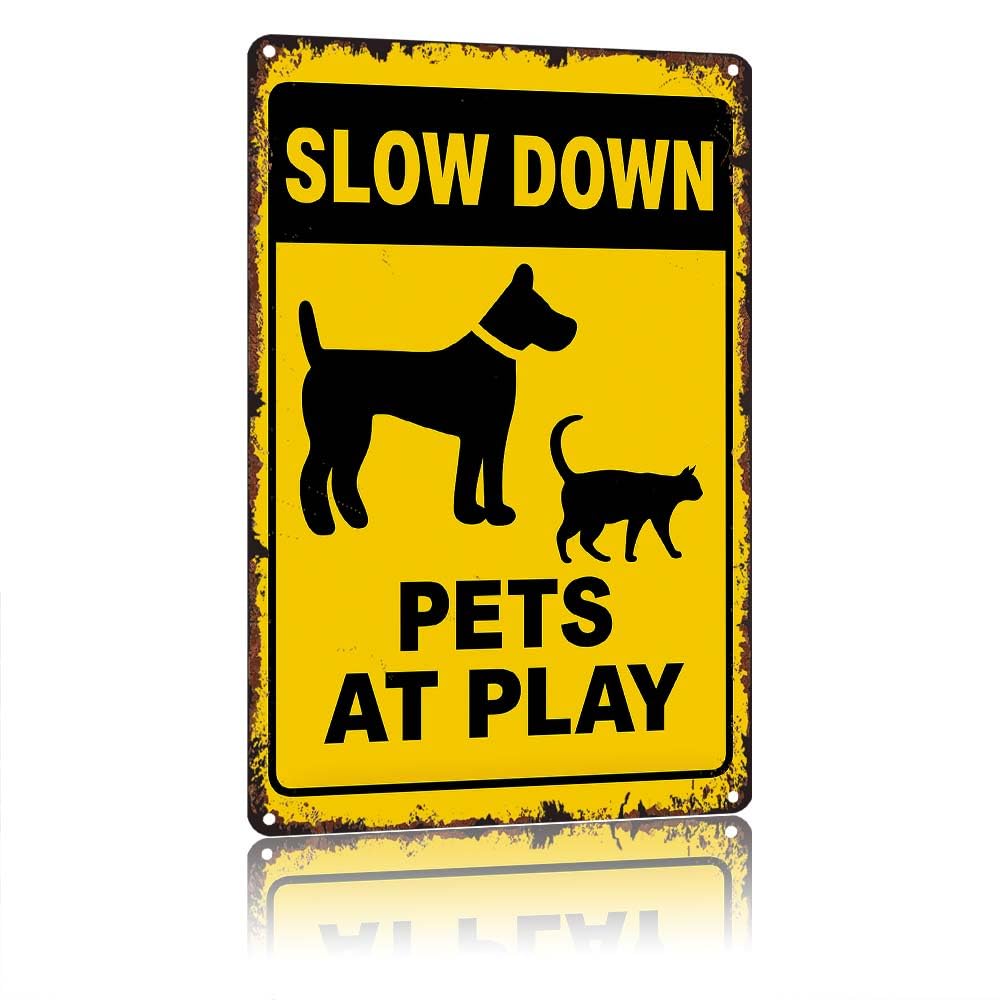 peiyeety Slow Down Pets At Play Warning Tin Sign, 12X8in Vintage Aluminum Metal Sign, Waterproof Rustproof Decorative Wall Art for Outdoor Yard Street Driveway Garden Garage Decor