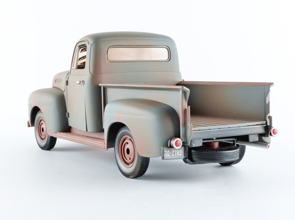 GreenLight Forrest Gump (1994) - 1951 Ford F-1 Truck Die-Cast