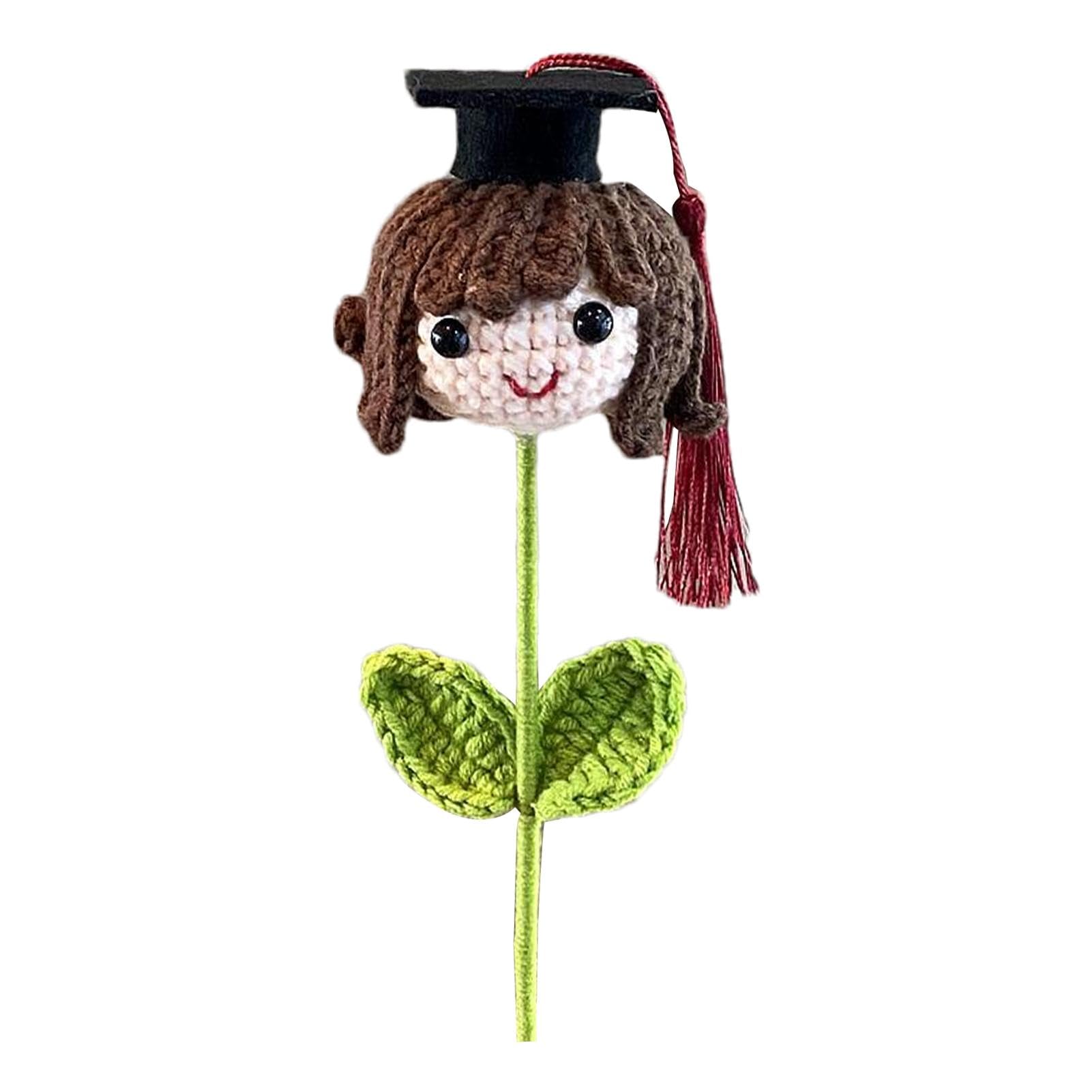 Bouquet de Fleurs au Point de Graduation - Chapeau de Remise de Diplôme au Crochet avec Fleurs en Laine