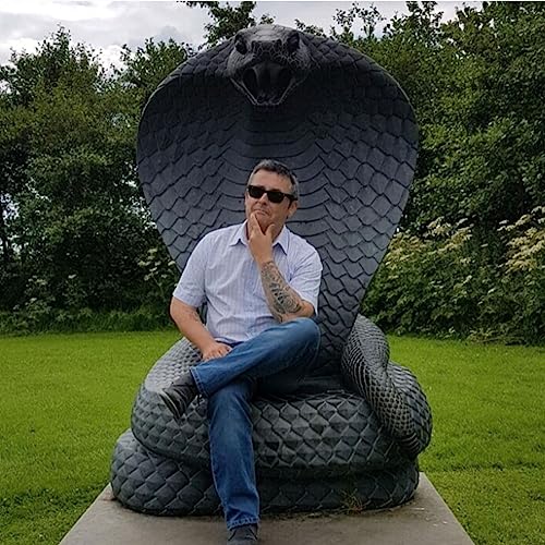 Follow me I'm Right behind You