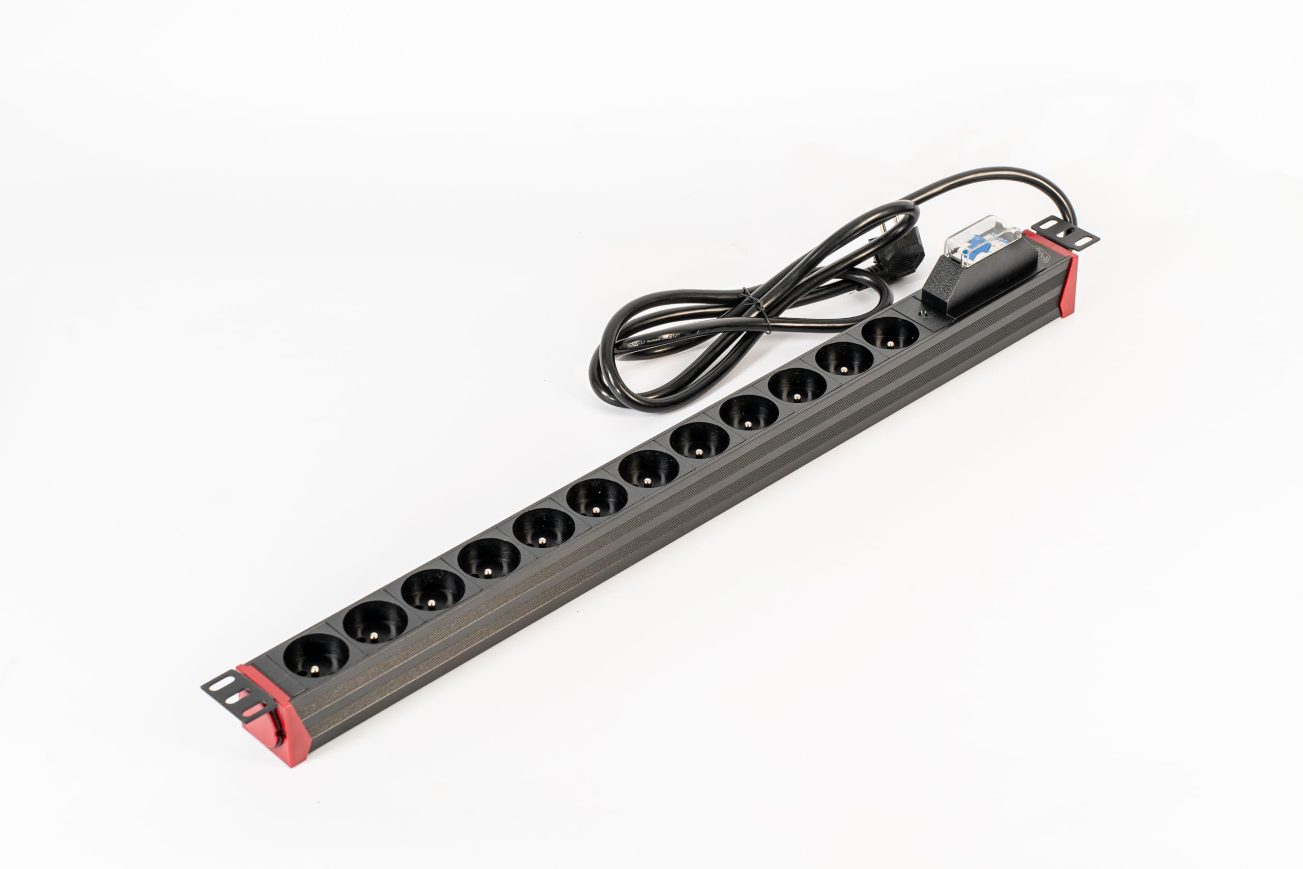 SABAJ M&D Steckdosenleiste Rackable – vertikale Montage – 12 Steckdosen Typ E – 2 m 230 V – Schutzschalter – drehbar um 360 Zoll