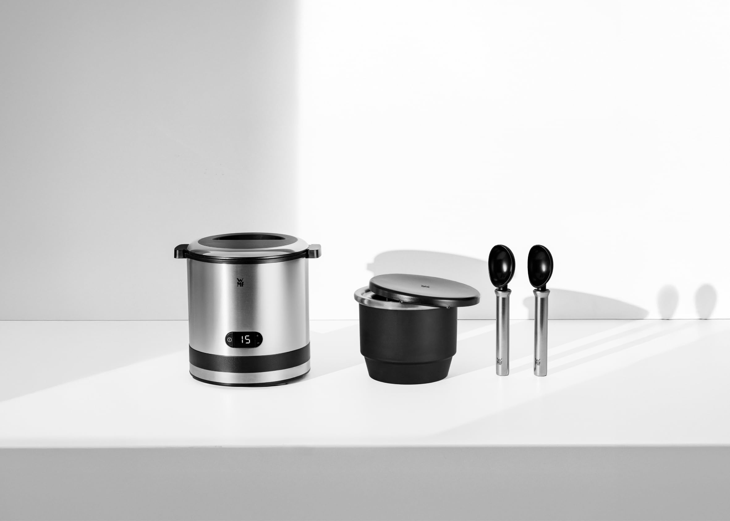 WMF Kitchenminis - Heladera 3 en 1, yogur helado, sorbete, helado, 12 W, pantalla cristal, función contador, incluye cuchara de helados, 300 ml, acabados acero inoxidable cromargan mate