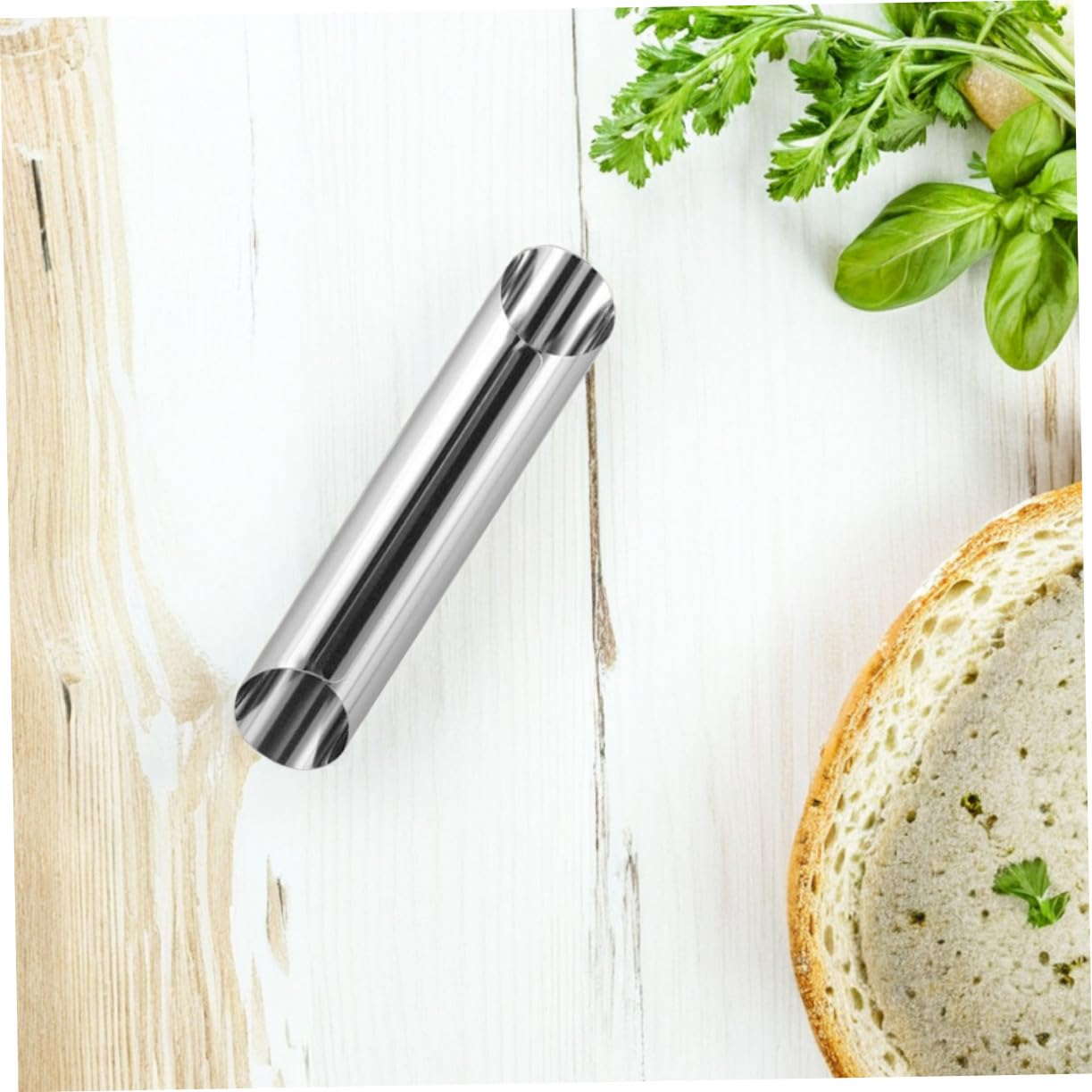 Ciieeo 35 Stück Edelstahl Cannoli Röhren mit Hohler Spiralstruktur Dualer Richtung und Gleichmäßiger Croissant Formung Vielseitig für Kommerzielles und Heimbacken in Silber