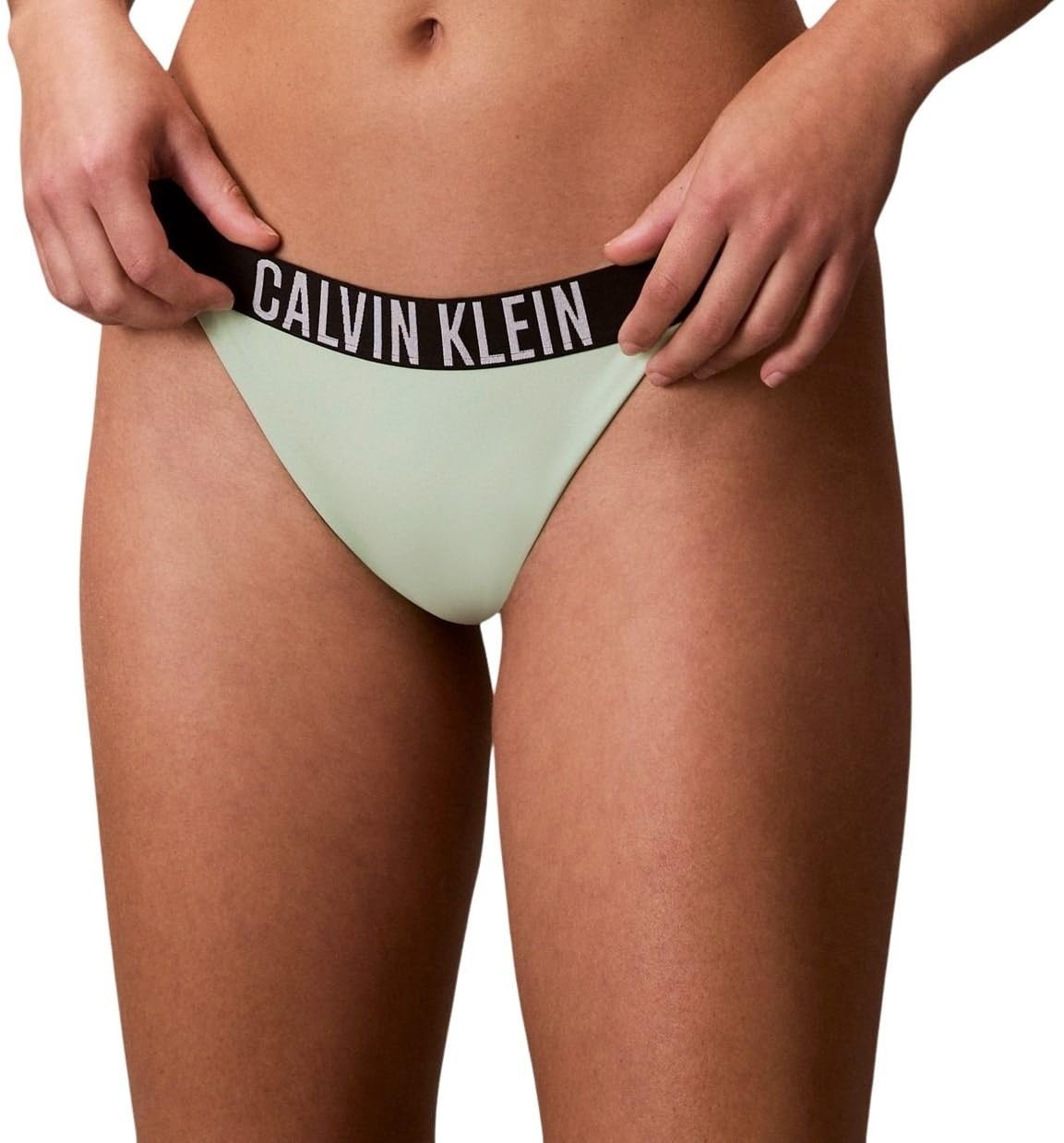 Mode von Calvin Klein & Tommy Hilfiger