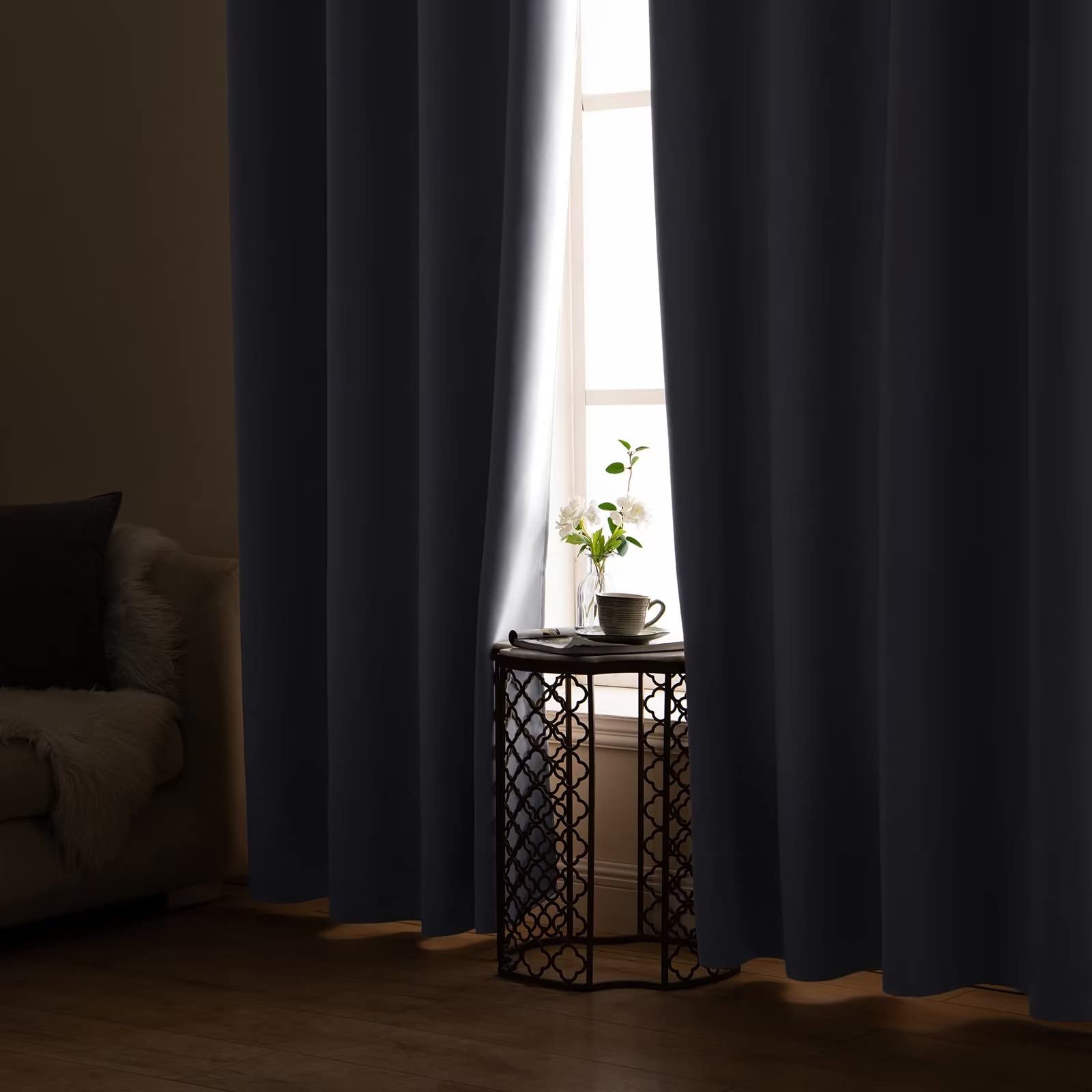 MIULEE Tende Oscuranti per Interni 2 Pezzi, Tenda Grigio Bianco Moderna per Soggiorno, Tenda Oscurante Finestra Camera da Letto Salotto, Tende Termiche Isolanti per Interni con Anelli, 2x 140x245 CM