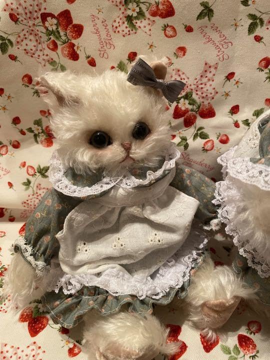 No.0 ハンドメイド双子ネコちゃん✳︎ No.0 ハンドメイド双子ネコちゃん✳︎