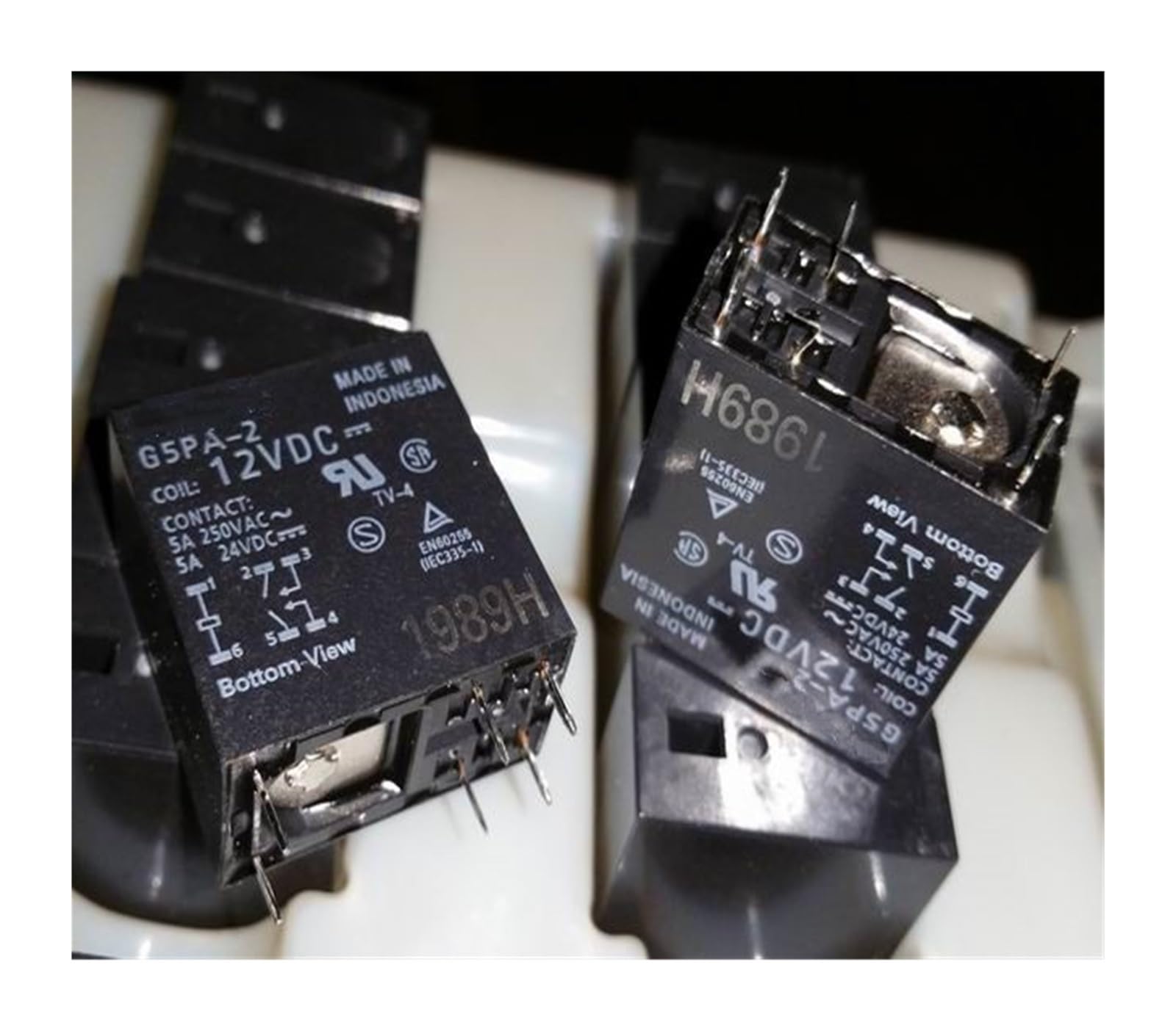 Relé 42F-2A-5A de 6 pines para domótica y hogar inteligente 3