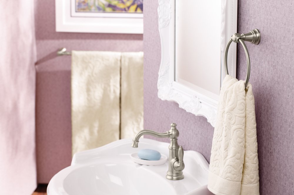 Moen Weymouth - Toallero de anilla, YB8486BN