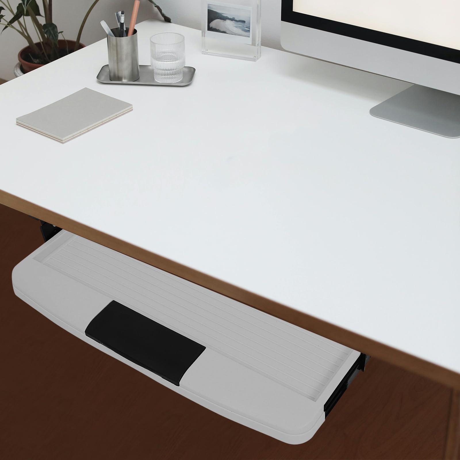 Verstellbare Tastaturablage, Edelstahl-Tastaturständer, platzsparendes Design, leise Rutschen, Büro-Schreibtischzubehör für Worpace