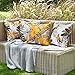 Lewondr Taie d'oreiller Imperméable, 4 PCS Housse de Coussin Extérieure en Polyester avec Fermeture Éclair Cachée, Couverture de Coussin avec Imprimé Oiseau et Feuille pour Maison Bureau, Coloré