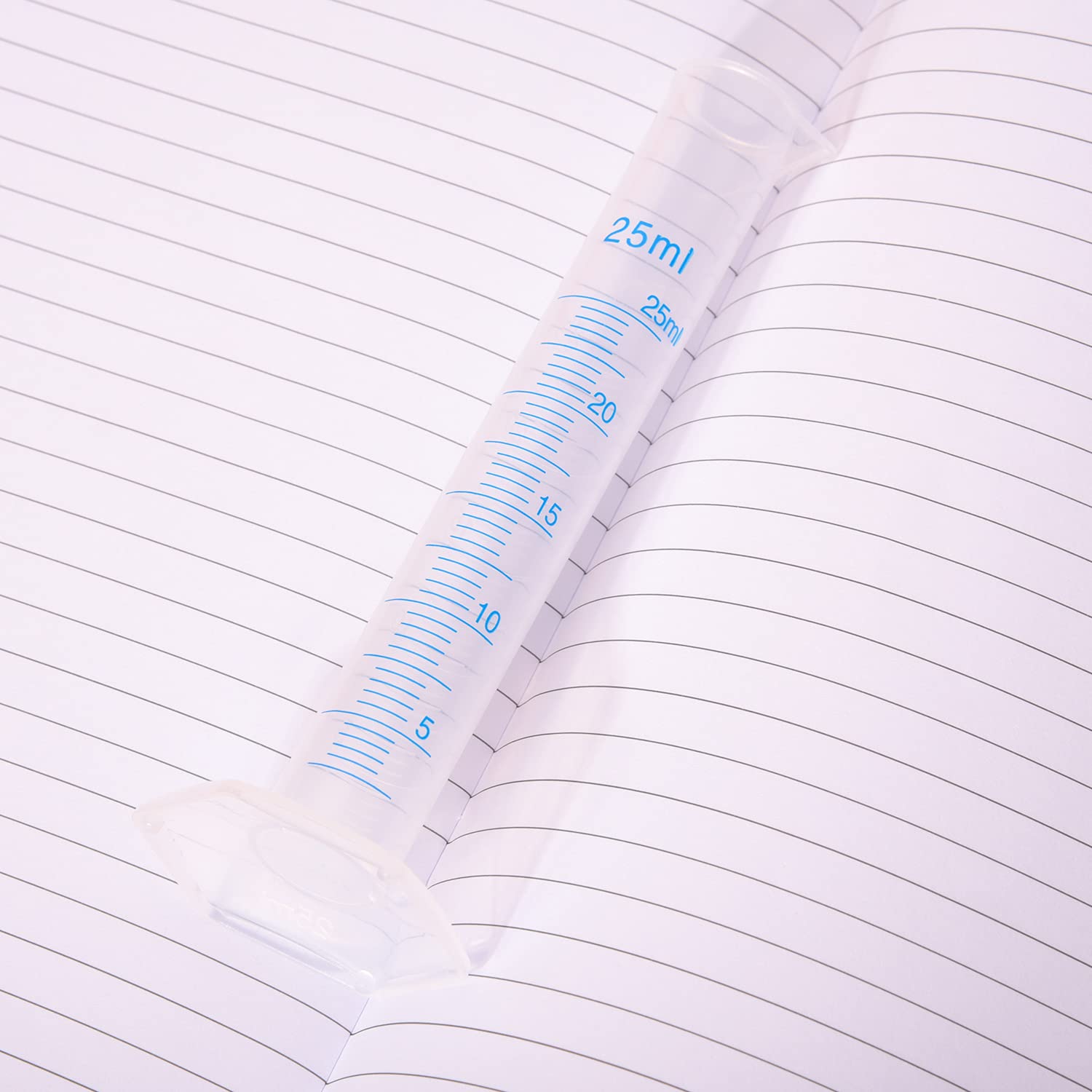 1 bouteille graduée transparente de 25 ml pour mesurer les liquides