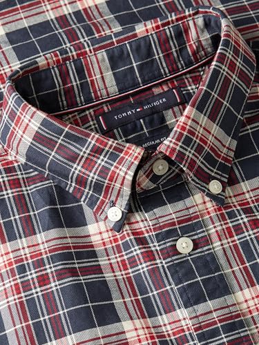 Image of Tommy Hilfiger Men's Long Sleeve Oxford Shirts in Regular Fit, Men's Button Down Shirts, Also Available in Big and Tall