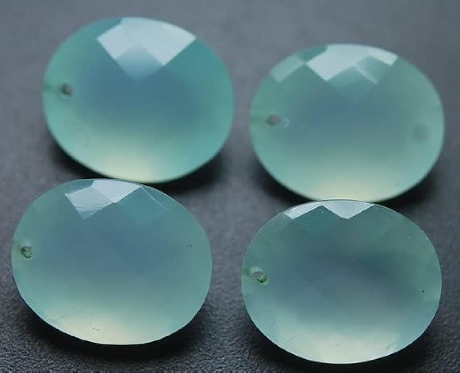 Aqua chalcédoine briolettes à porter lors de vos soirées d'été en boucles d'oreilles bohèmes