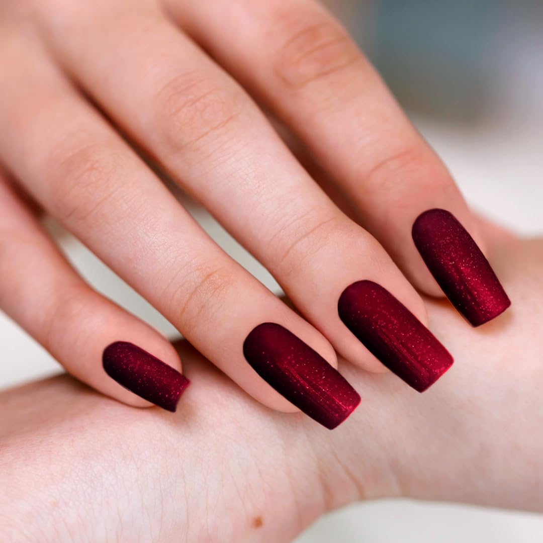 Mistero Milano, Soak Off UV LED, Bordowy hybrydowy lakier do paznokci – Femme Fatale (1205), 6 ml, Trwałe lakiery dla profesjonalistów