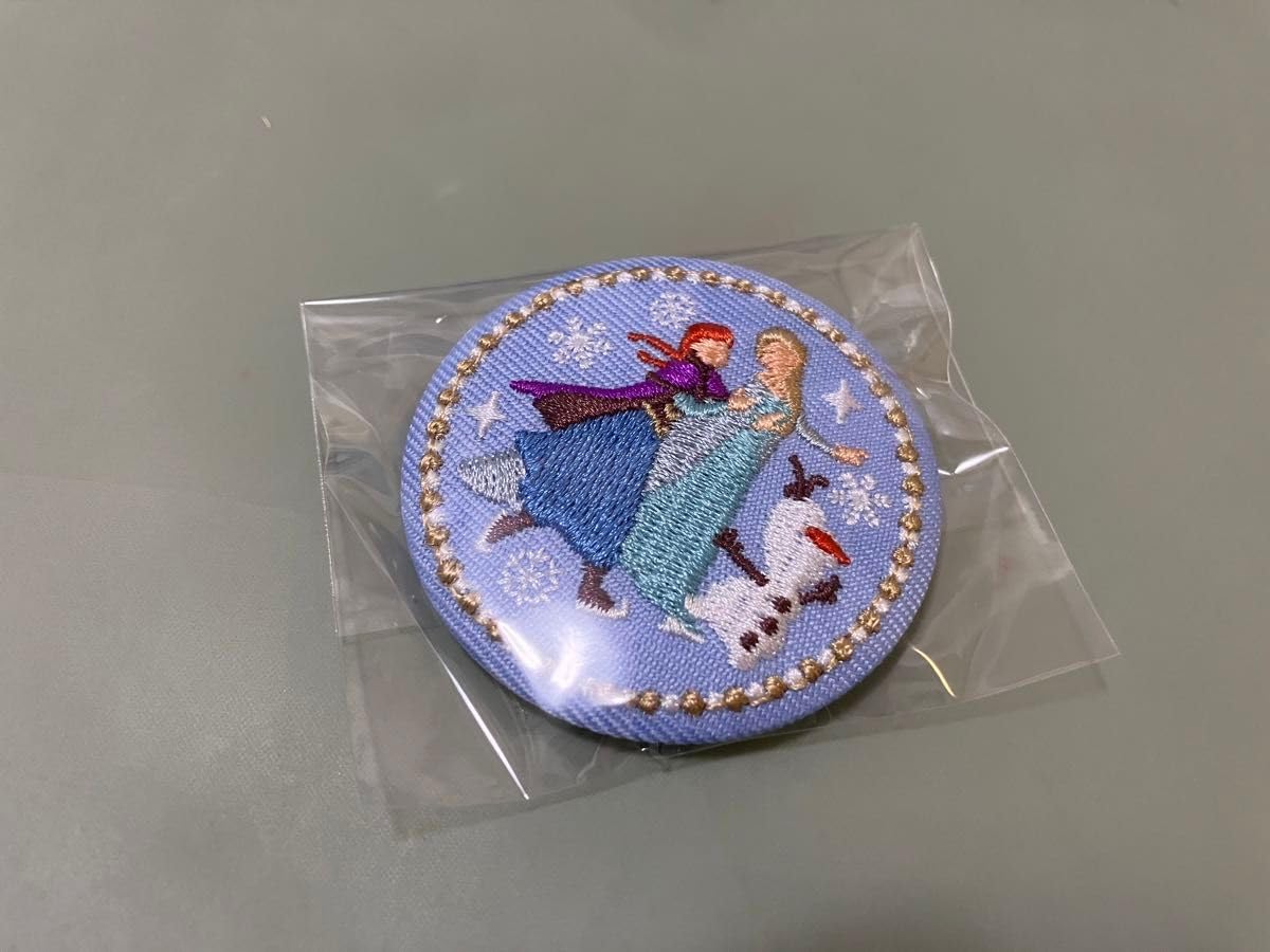 Amazon | アナ エルサ オラフ アナと雪の女王 缶バッジ 刺繍