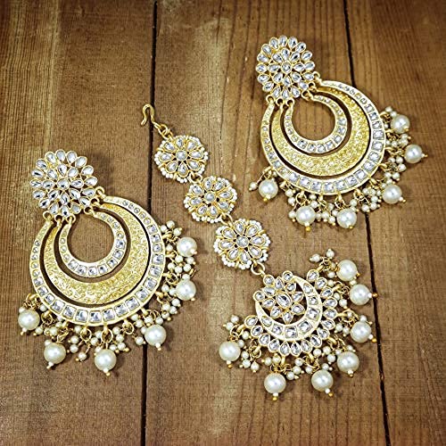 Aheli Kundan & Lariya Studded Maangtikka & Chandbali Earrings Set Ethnic Jewellery for Women3
