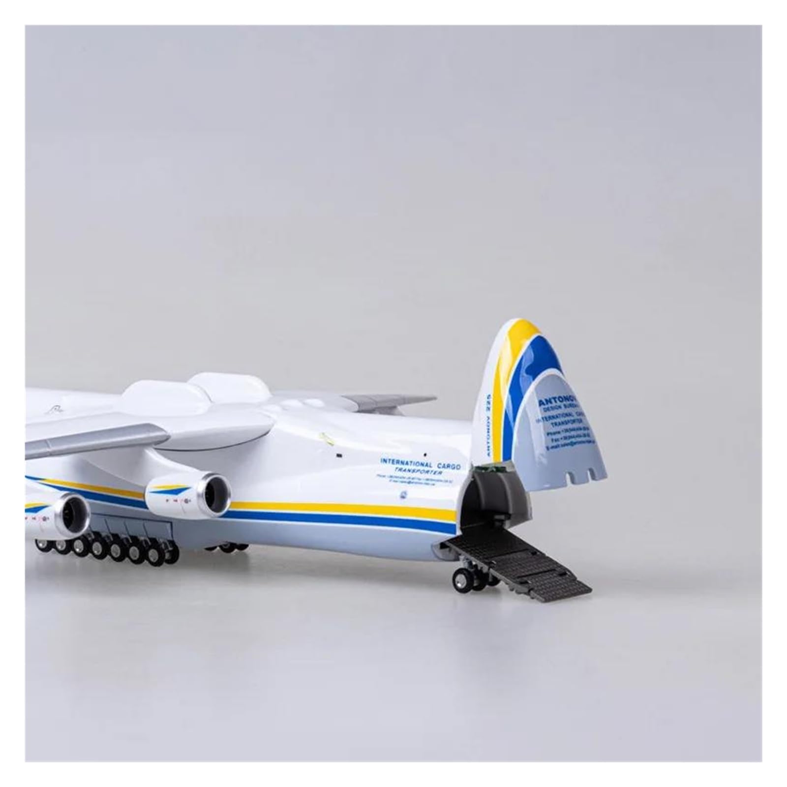 Amazon.co.jp: 航空機 アントノフ AN-225 AN225 Mriya 輸送航空機