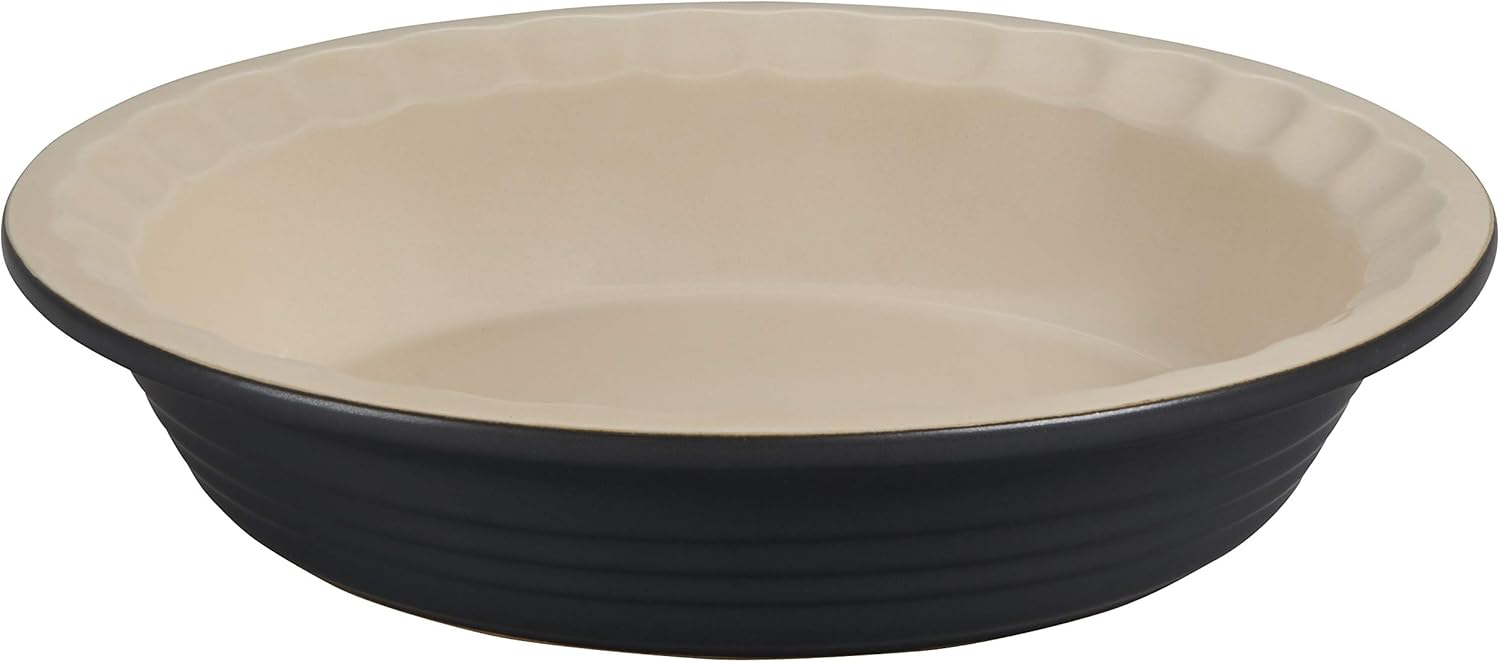 Le Creuset Stoneware Pie Dish, 9", Licorice Home & Kitchen