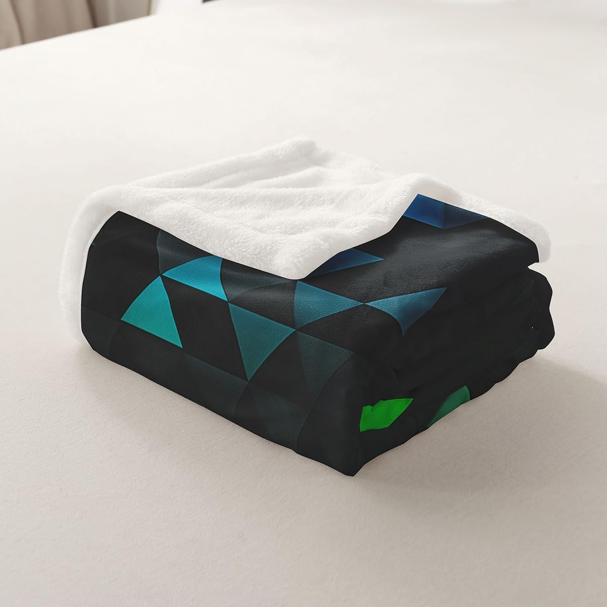 Erosebridal Modern Geometric Kids Sherpa Blanket Triangle Pattern Fleece Blanket Blue Green Ombre Throw Blanket Twin 60"X80" for Boys Girls Bed,3D Neon Honeycomb Flannel Blanket