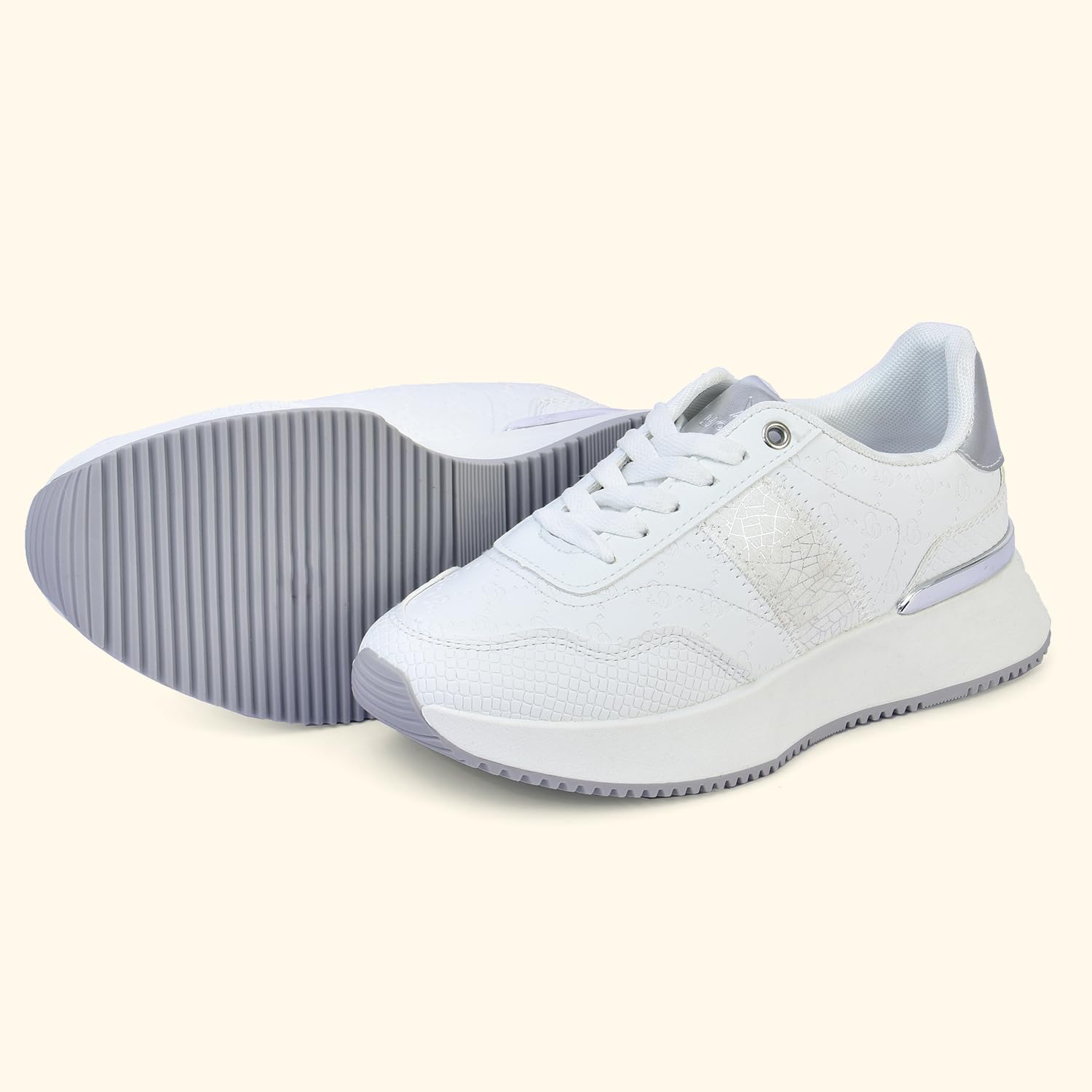 YOHO Tinsel Women’s Trendy Floral Chrome-Finish Sneaker 6 616Al2bR69L. SL1500