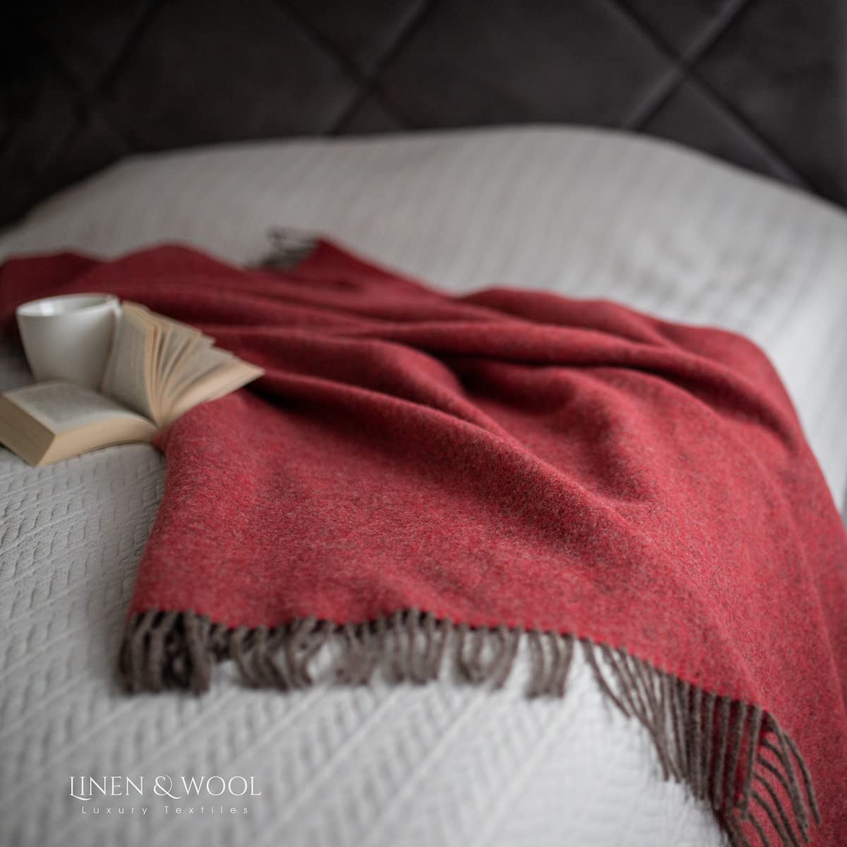 Linen & Cotton Weiche Warme Decke Wolldecke Wohndecke Kuscheldecke Columbus - 100% Reine Neuseeland Wolle, Rot Braun (140 x 200 cm) Sofadecke Couchdecke Überwurf Blanket Plaid Winter Sofa Schurwolle