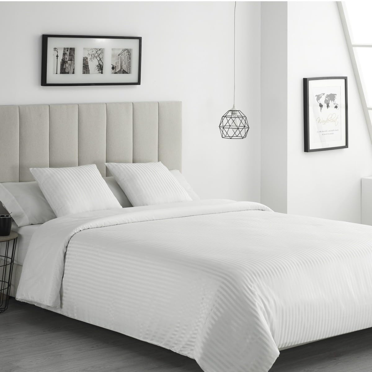 Funda Nórdica Hotel Tejido Satén Cutí con Cojines Color Blanco Talla 280x240 cm - Dhestia Home